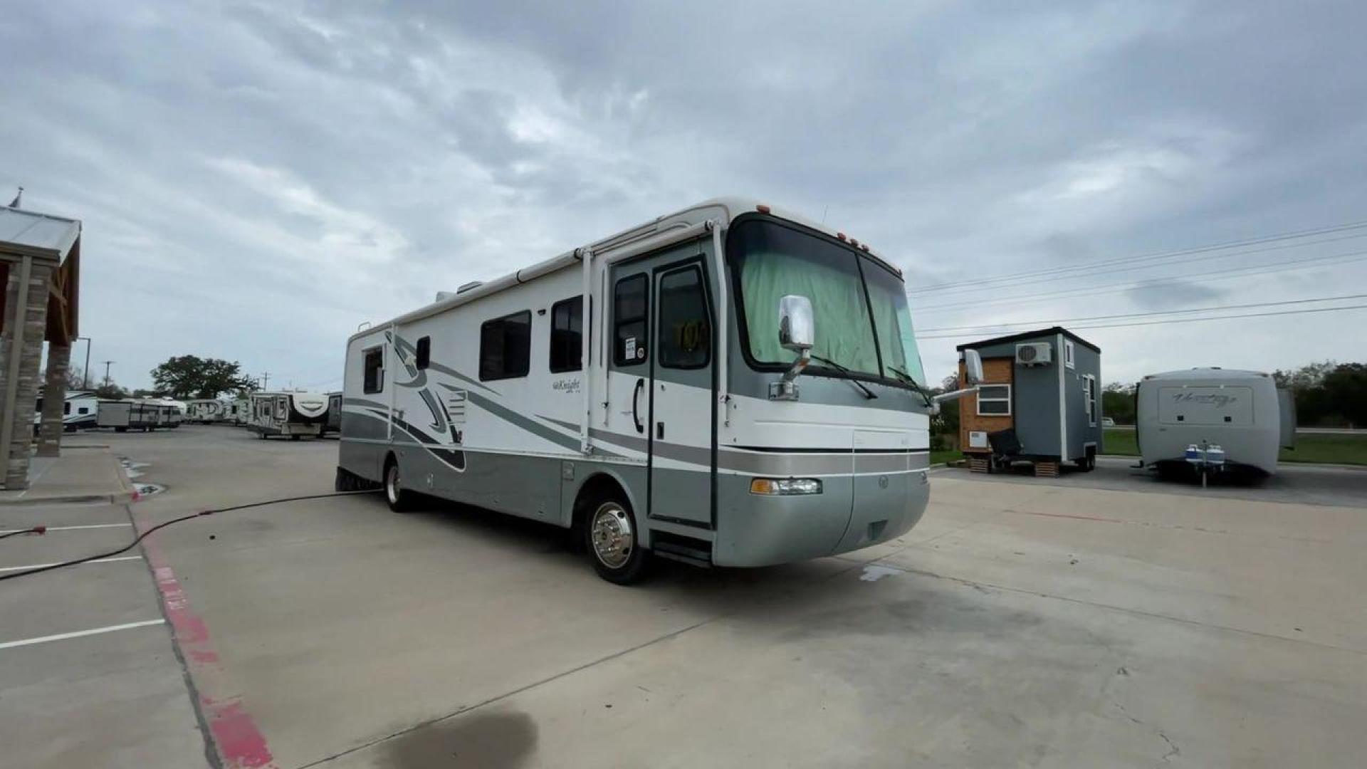 2002 WHITE MONACO KNIGHT 36PBD - (1RF32345822) with an 8.8L L6 DIESEL engine, Length: 36.4 ft | Dry Weight: 26,000 lbs | Gross Weight: 31,000 lbs | Slides: 2 transmission, located at 4319 N Main St, Cleburne, TX, 76033, (817) 678-5133, 32.385960, -97.391212 - Photo#3