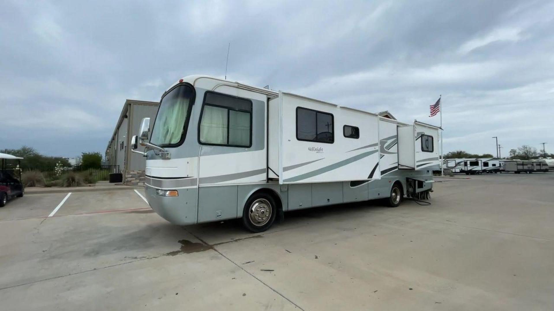 2002 WHITE MONACO KNIGHT 36PBD - (1RF32345822) with an 8.8L L6 DIESEL engine, Length: 36.4 ft | Dry Weight: 26,000 lbs | Gross Weight: 31,000 lbs | Slides: 2 transmission, located at 4319 N Main St, Cleburne, TX, 76033, (817) 678-5133, 32.385960, -97.391212 - Photo#5