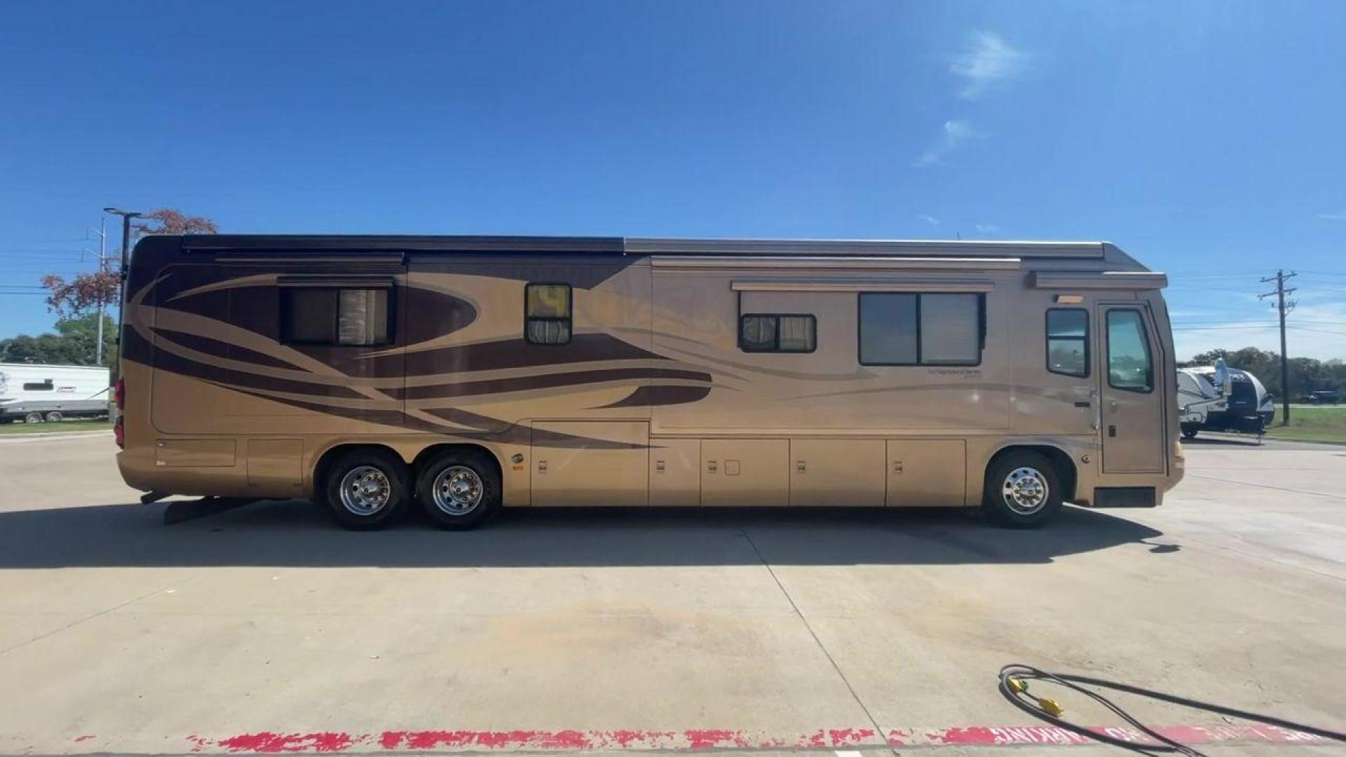 2006 TAN DES MONACO SIGNATURE COMMANDER (1RF17561561) , located at 4319 N Main St, Cleburne, TX, 76033, (817) 678-5133, 32.385960, -97.391212 - Photo#2