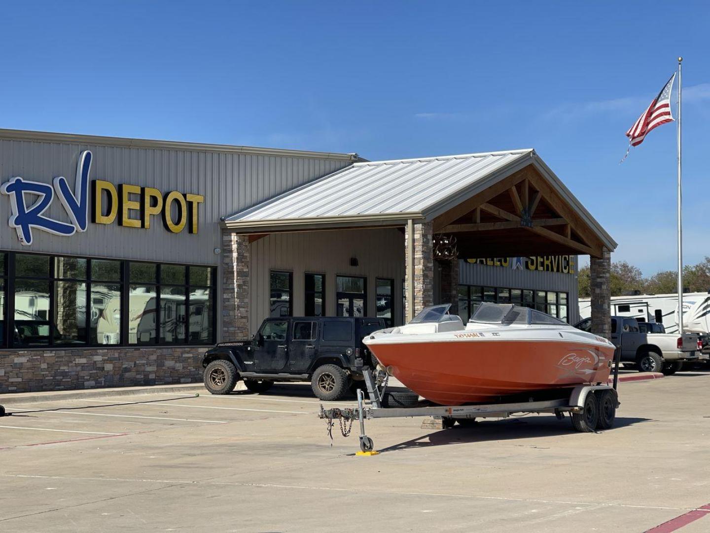 2007 ORANGE BAJA ISLANDER 202 (AGC47079A70) , Length: 21.92 ft. transmission, located at 4319 N Main St, Cleburne, TX, 76033, (817) 678-5133, 32.385960, -97.391212 - The 2007 Baja Islander 202 is an exciting boat that's great for people who want to have fun on the water. It is great for traveling, water sports, and fishing because it looks good and moves quickly. The Islander 202 is a small but useful 20 feet boat that is easy to move and tow, which makes it a g - Photo#0