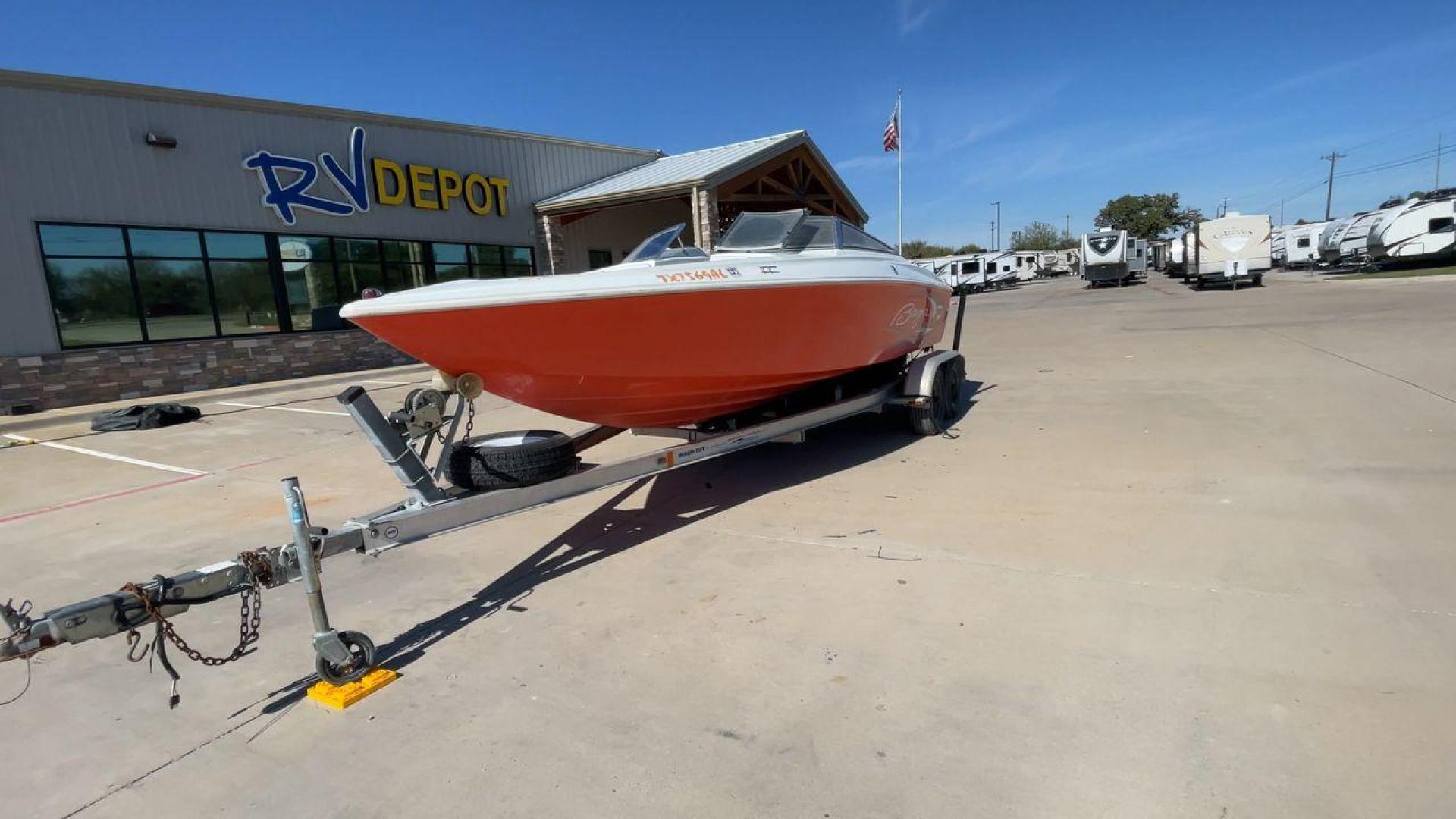 2007 ORANGE BAJA ISLANDER 202 (AGC47079A70) , Length: 21.92 ft. transmission, located at 4319 N Main St, Cleburne, TX, 76033, (817) 678-5133, 32.385960, -97.391212 - The 2007 Baja Islander 202 is an exciting boat that's great for people who want to have fun on the water. It is great for traveling, water sports, and fishing because it looks good and moves quickly. The Islander 202 is a small but useful 20 feet boat that is easy to move and tow, which makes it a g - Photo#5