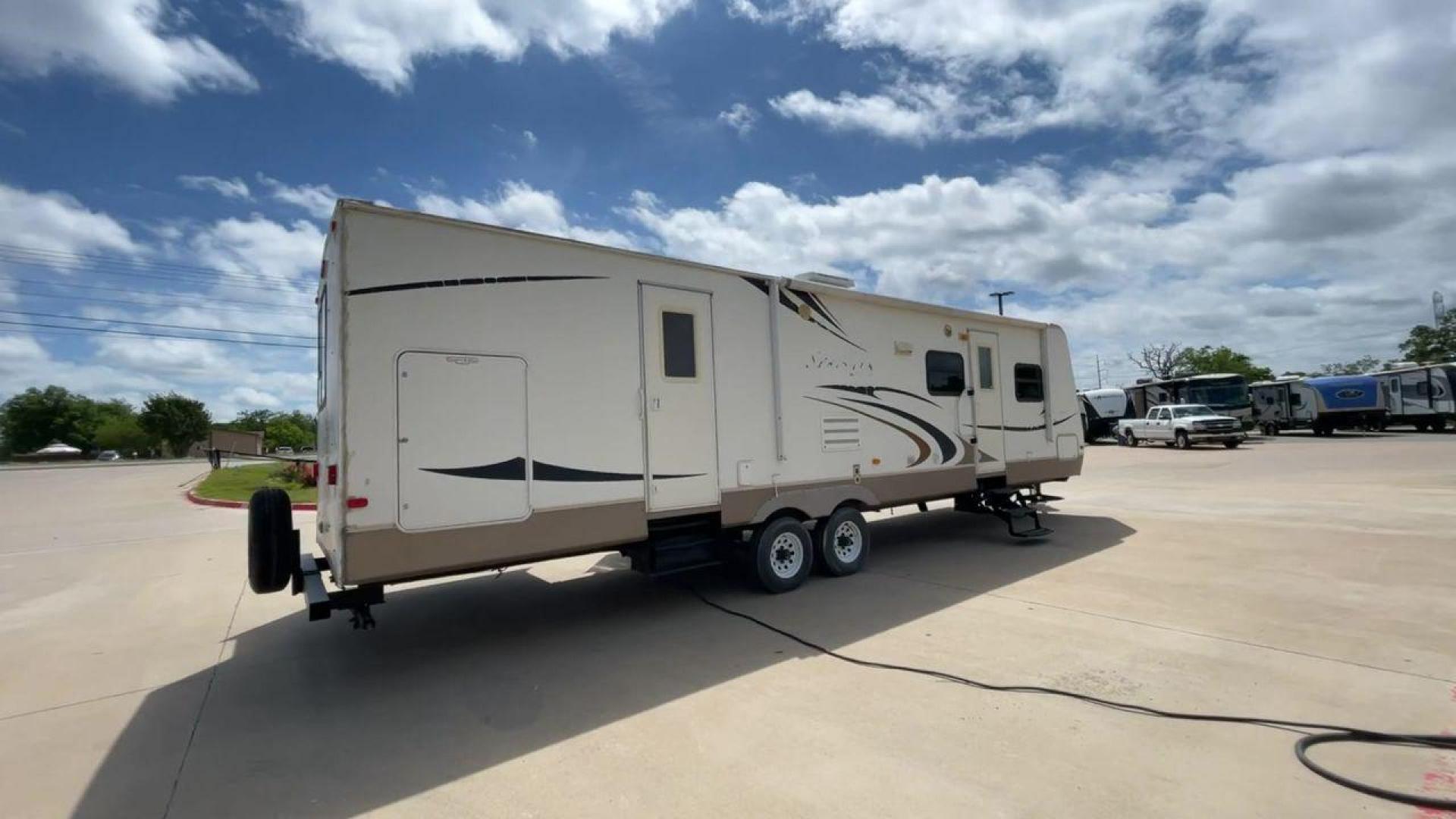 2009 KEYSTONE SPRINTER 311BHS (4YDT3112291) , Length: 35.33 ft | Dry Weight: 8,140 lbs. | Gross Weight: 11,185 lbs | Slides: 2 transmission, located at 4319 N Main St, Cleburne, TX, 76033, (817) 678-5133, 32.385960, -97.391212 - Indulge in the ultimate in cozy and memorable camping with the 2009 Keystone Sprinter 311BHS. This 35-foot travel trailer perfectly blends functionality and style to offer a comfortable and practical haven for families and friends. With a dry weight of 8,140 lbs., the Sprinter 311BHS is a lightweigh - Photo#1