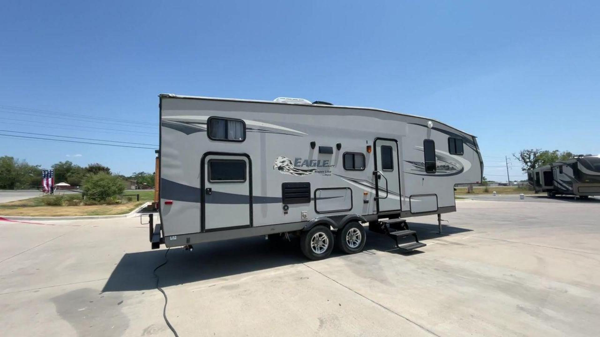 2011 JAYCO EAGLE HT SUPER LITE - (1UJCJ0BPXB1) , Length: 29.7 ft. | Dry Weight: 6,800 lbs. | Gross Weight: 9,950 lbs. | Slides: 2 transmission, located at 4319 N Main St, Cleburne, TX, 76033, (817) 678-5133, 32.385960, -97.391212 - Photo#1