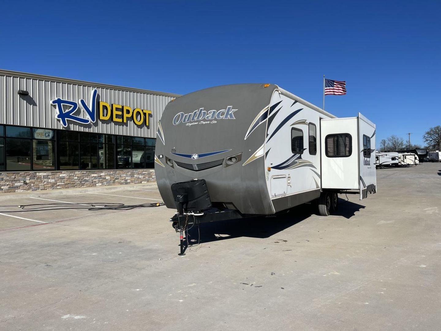 2012 KEYSTONE RV OUTBACK 274RB (4YDT27420CB) , Length: 30.33 ft | Dry Weight: 5,995 lbs. | Gross Weight: 7,800 lbs. | Slides: 1 transmission, located at 4319 N Main St, Cleburne, TX, 76033, (817) 678-5133, 32.385960, -97.391212 - Experience the 2012 Keystone RV Outback 274RB Travel Trailer, the ideal fusion of adventure and comfort. This well-built travel trailer is a great option for any family or couple looking for a roomy and fashionable mobile home. The dimensions of this unit are 30.33 ft in length, 8 ft in width, an - Photo#21