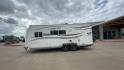 2012 WHITE NORTHWOOD ARCTIC FOX 22H (4N11H2223C0) , Length: 23 ft. | Dry Weight: 4,880 lbs. | Slides: 0 transmission, located at 4319 N Main St, Cleburne, TX, 76033, (817) 678-5133, 32.385960, -97.391212 - Photo#6