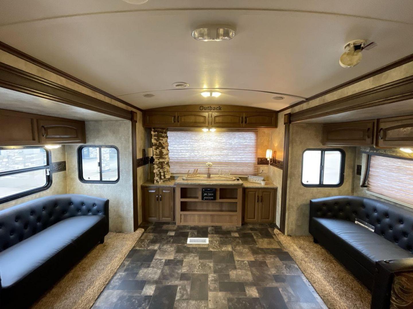 2013 KEYSTONE RV OUTBACK 298RE (4YDT29827DB) , Length: 35.17 ft.| Dry Weight: 7,443 lbs. | Gross Weight: 9,000 lbs. | Slides: 1 transmission, located at 4319 N Main St, Cleburne, TX, 76033, (817) 678-5133, 32.385960, -97.391212 - The 2013 Keystone RV Outback 298RE is an ideal camping trailer for a family that sets out to the great outdoors every week. This unit has measurements of 35.17 ft in length, 8 ft in width, and 10.92 ft in height. The dry weight is about 7,443 lbs with a payload capacity of 1,557 lbs. It has a GVWR o - Photo#11