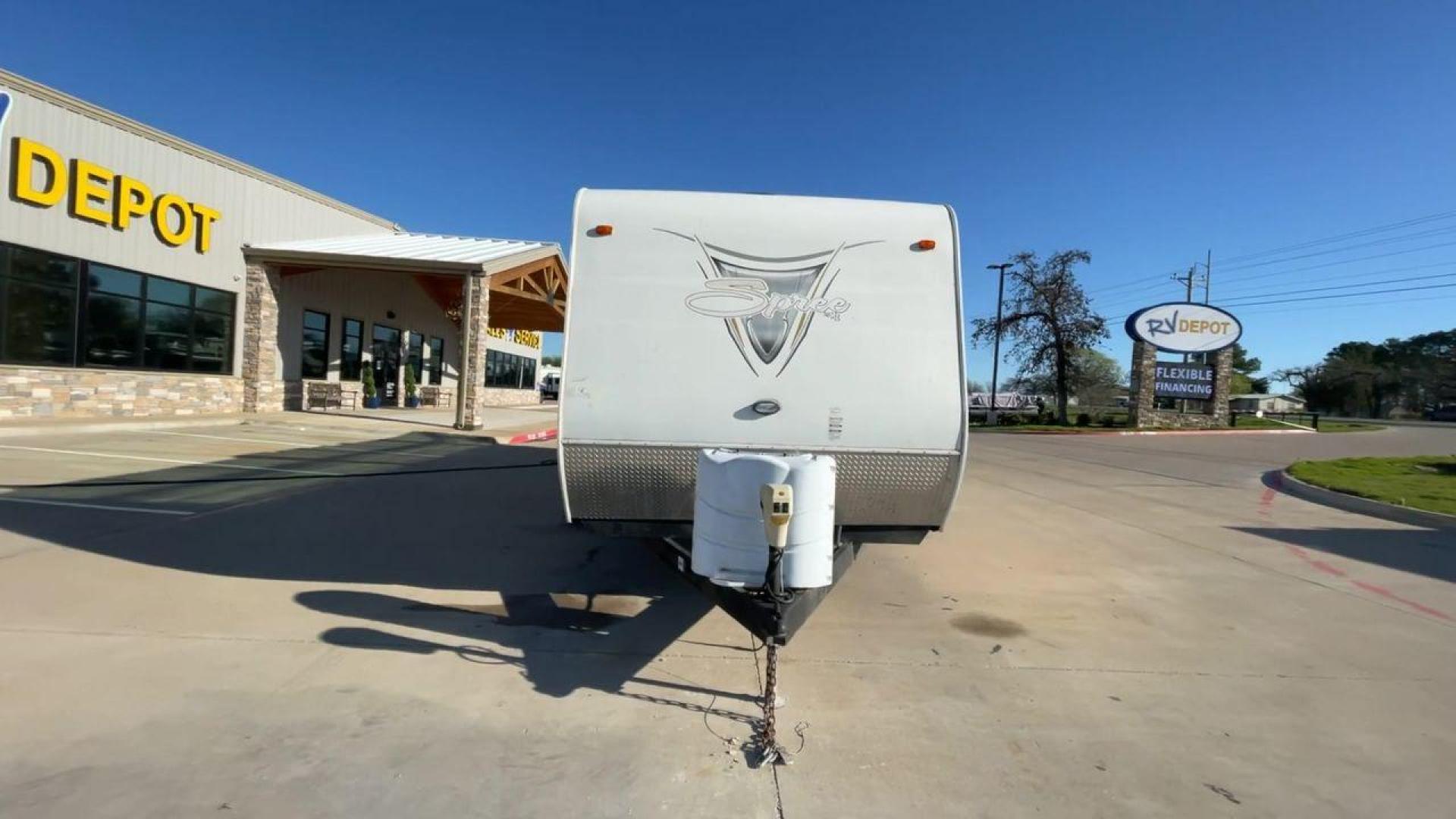 2013 K-Z SPREE 324BHS (4EZTP3222D8) , located at 4319 N Main St, Cleburne, TX, 76033, (817) 678-5133, 32.385960, -97.391212 - Photo#4