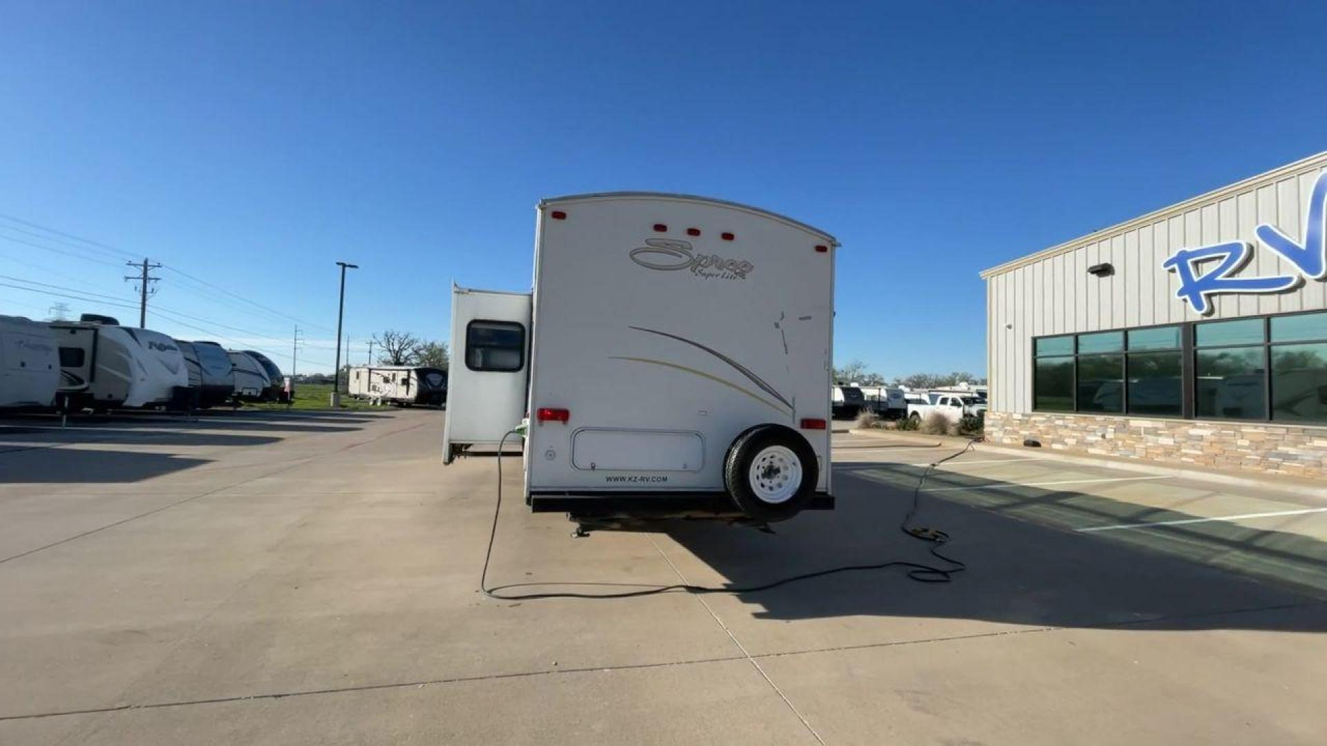 2013 K-Z SPREE 324BHS (4EZTP3222D8) , located at 4319 N Main St, Cleburne, TX, 76033, (817) 678-5133, 32.385960, -97.391212 - Photo#8