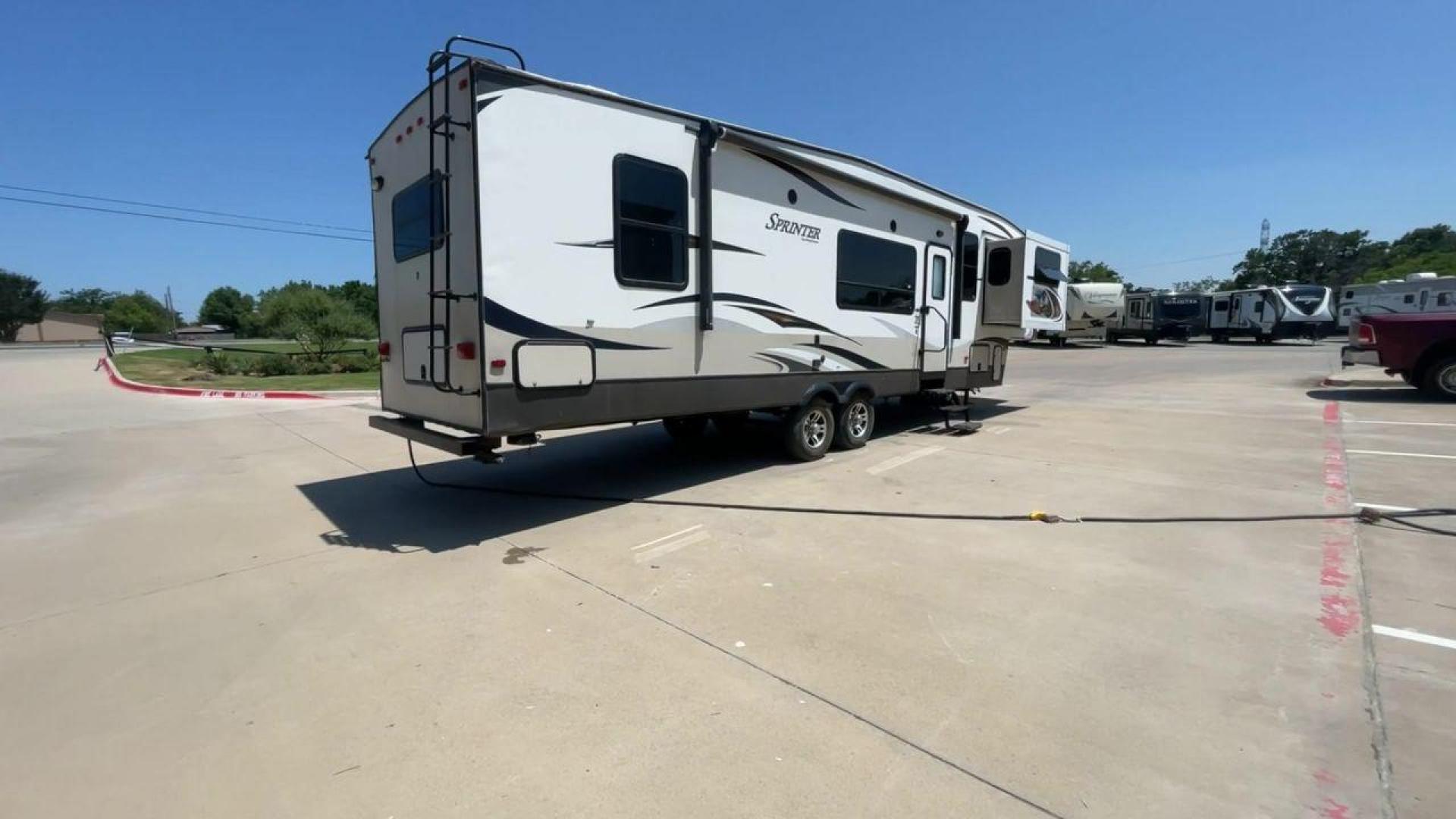 2013 WHITE SPRINTER 333FWFLS - (4YDF33328D1) , Length: 37 ft | Dry Weight: 9,598 lbs | Gross Weight: 12,750 lbs | Slides: 3 transmission, located at 4319 N Main St, Cleburne, TX, 76033, (817) 678-5133, 32.385960, -97.391212 - Your home away from home on the road is the 2013 Keystone Sprinter 333FWFLS. This fifth wheel is 37 feet long and weighs 9,598 pounds when it's empty. It's roomy and comfortable, making it great for long trips and family vacations. With three slides that make your living room bigger, there's plenty - Photo#1