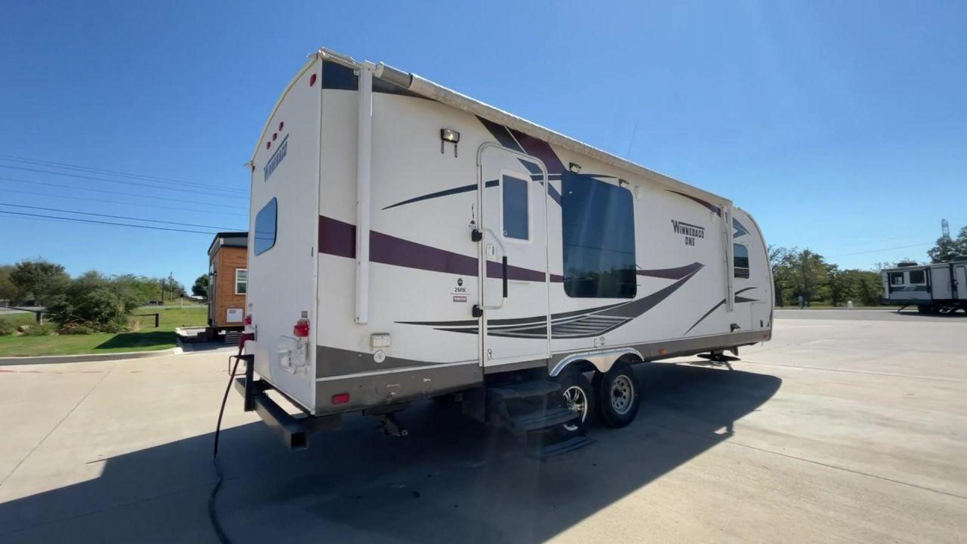 2013 WHITE WINNEBAGO ONE 26RK (54CAG0P2XD1) , Length:30.5 ft.| Dry Weight: 6,280 lbs. | Slides: 1 transmission, located at 4319 N Main St, Cleburne, TX, 76033, (817) 678-5133, 32.385960, -97.391212 - RV Depot in Cleburne, TX is proud to present this 2013 WINNEBAGO ONE 26RK travel trailer for sale. With its spacious interior, sleek white exterior, and top-notch features, this RV is perfect for those seeking a comfortable and luxurious travel experience. Located in Cleburne, TX, this RV is surroun - Photo#1