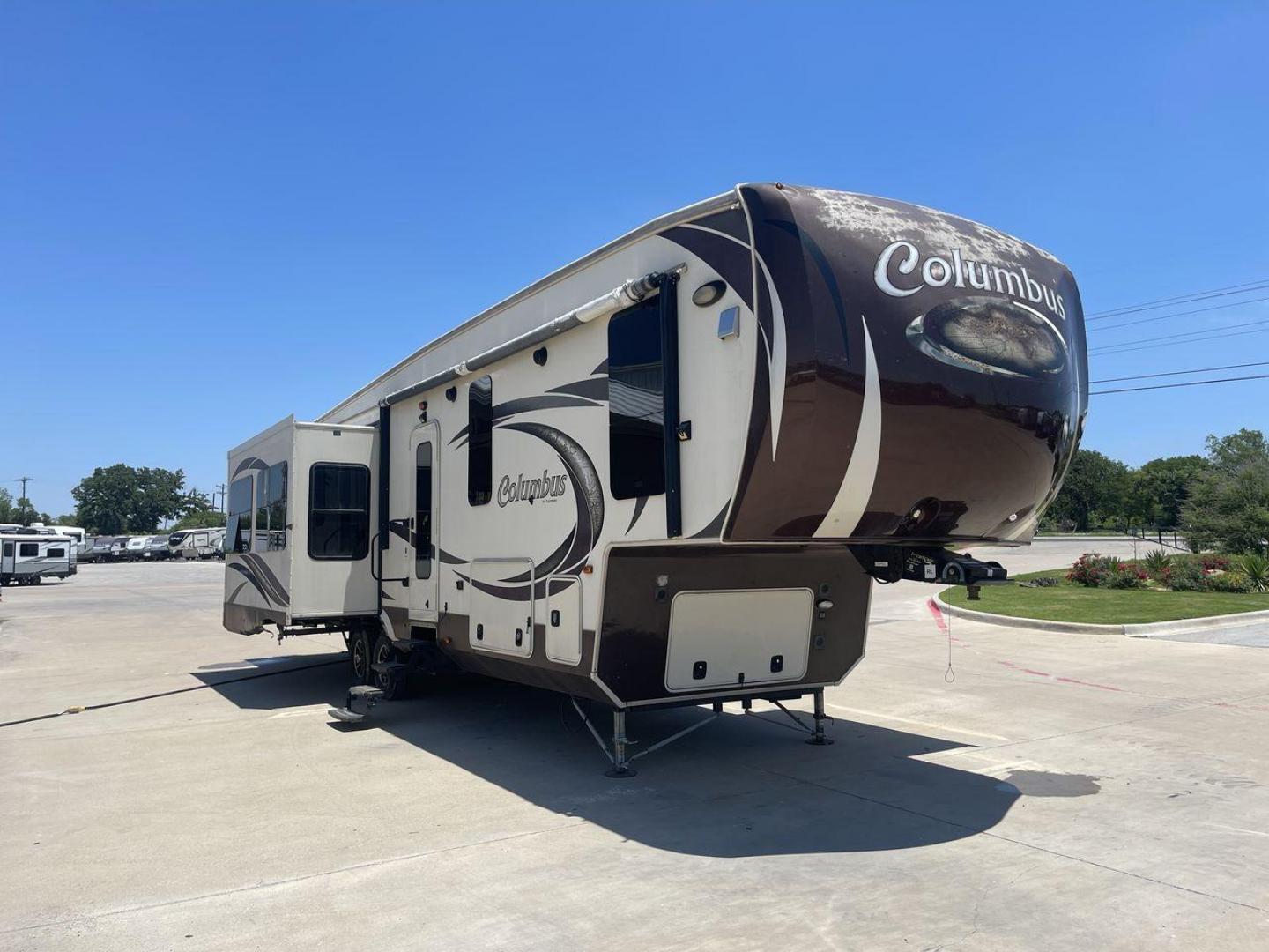 2014 TAN FOREST RIVER COLUMBUS 365RL (4X4FCMN20E6) , located at 4319 N Main St, Cleburne, TX, 76033, (817) 678-5133, 32.385960, -97.391212 - Photo#3