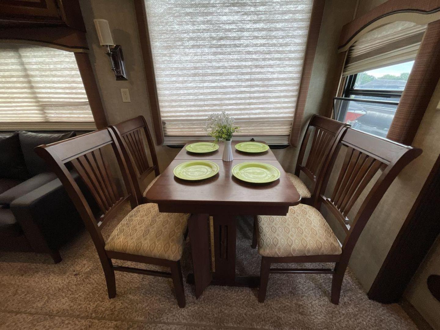 2014 KEYSTONE RV AVALANCHE 345TG (4YDF34521EE) , Length: 37.92 ft. | Dry Weight: 11,417 lbs. | Gross Weight: 14,140 lbs. | Slides: 3 transmission, located at 4319 N Main St, Cleburne, TX, 76033, (817) 678-5133, 32.385960, -97.391212 - Set out on an adventure filled with luxury and comfort in the 2014 Keystone Avalanche 345TG, a fifth wheel crafted to elevate your RV experience. With its 37.92-foot size, this model seamlessly blends sophisticated design with functional features, making it an ideal sanctuary for your travels. Built - Photo#13