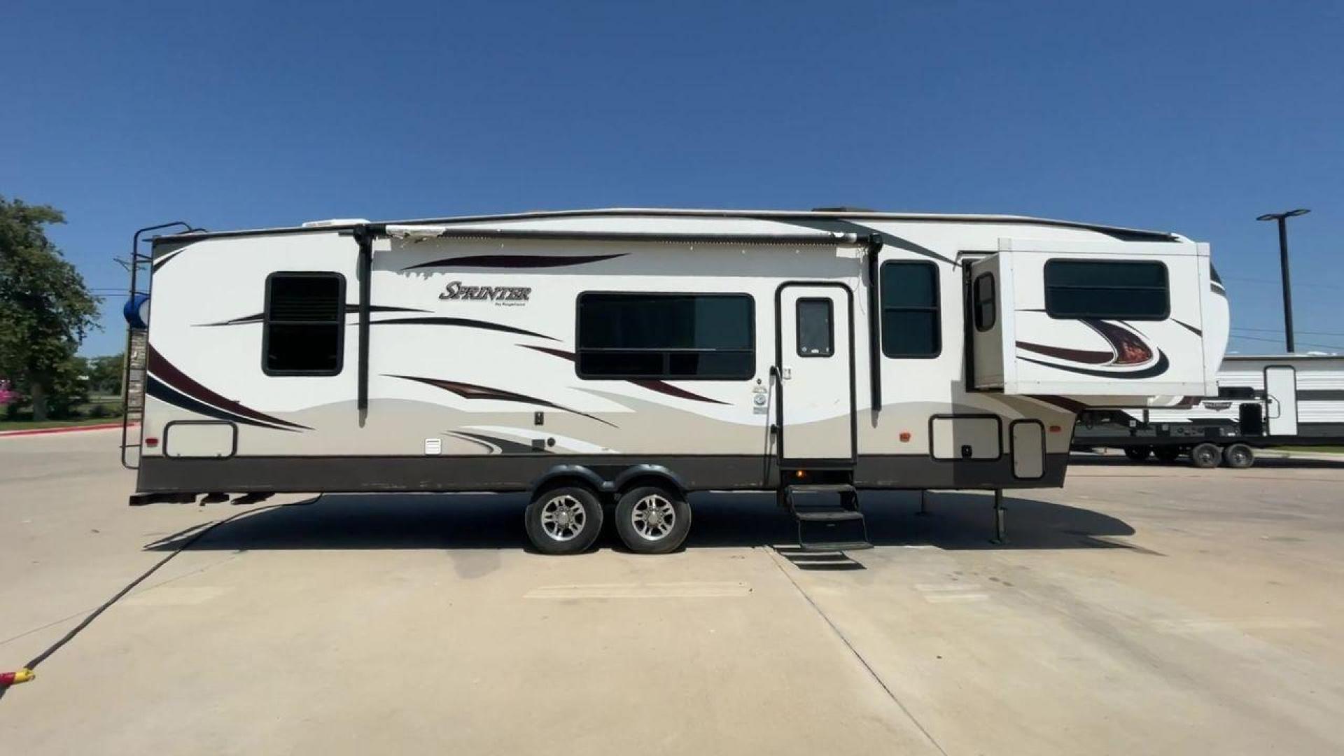 2014 WHITE KEYSTONE SPRINTER 333FWRLS - (4YDF33321E1) , Length: 37.33 ft. | Dry Weight: 9,598 lbs. | Gross Weight: 12,750 lbs. | Slides: 3 transmission, located at 4319 N Main St, Cleburne, TX, 76033, (817) 678-5133, 32.385960, -97.391212 - The 2014 Sprinter 333FWLS by Keystone luxury fifth wheel brings the spotlight to its elevated front living area floorplan with a rear private bedroom and a spacious center kitchen. It measures just 37.33 ft in length, 8 ft in width, and 12.5 ft in height. It has a base weight of 9,598 lbs with a pay - Photo#2