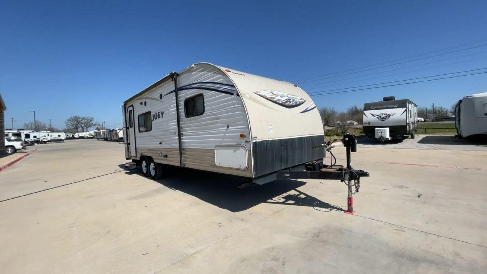 2014 SKYLINE WEEKENDER 260 - (1SE200M24EC) , located at 4319 N Main St, Cleburne, TX, 76033, (817) 678-5133, 32.385960, -97.391212 - Photo#3