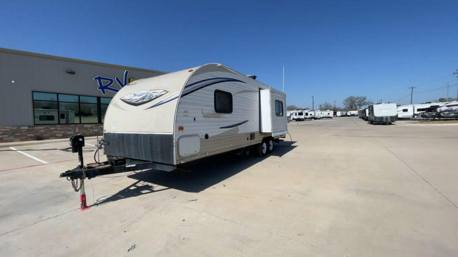 2014 SKYLINE WEEKENDER 260 - (1SE200M24EC) , located at 4319 N Main St, Cleburne, TX, 76033, (817) 678-5133, 32.385960, -97.391212 - Photo#5