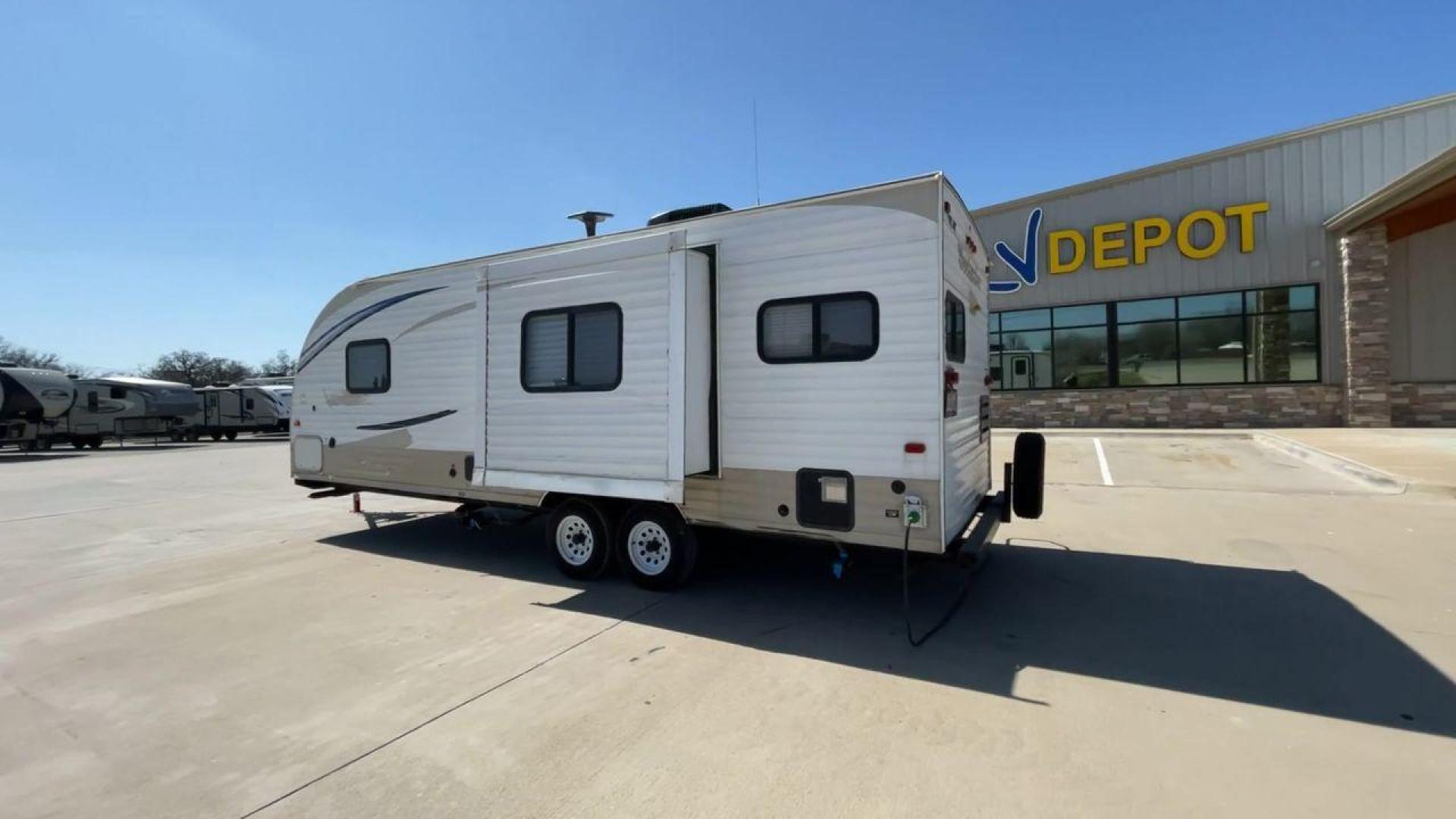 2014 SKYLINE WEEKENDER 260 - (1SE200M24EC) , located at 4319 N Main St, Cleburne, TX, 76033, (817) 678-5133, 32.385960, -97.391212 - Photo#7