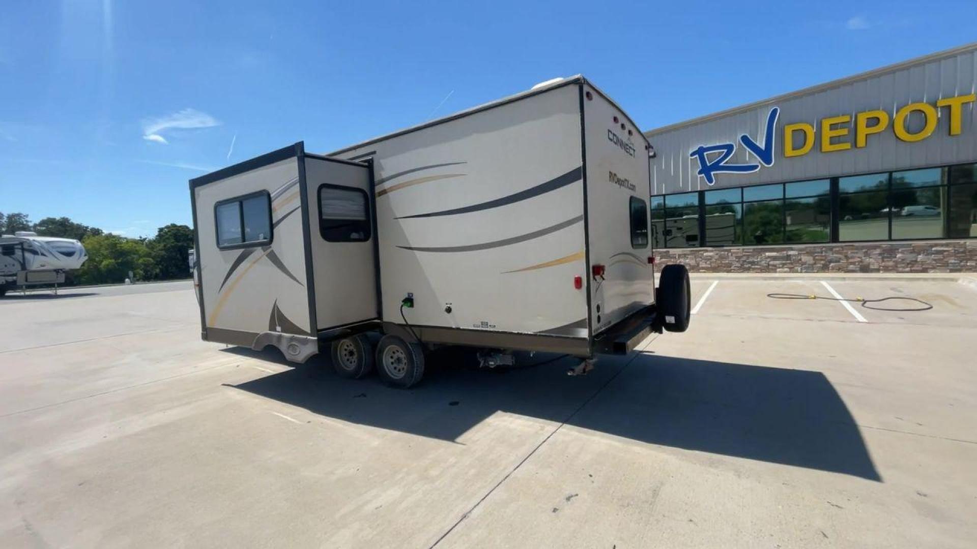 2014 TAN SPREE CONNECT 250BHS (4EZTL2524E8) , Slides: 1 transmission, located at 4319 N Main St, Cleburne, TX, 76033, (817) 678-5133, 32.385960, -97.391212 - The 2014 Spree Connect 250BHS travel trailer lets you go on trips you'll never forget. It's the best place to stay away from home because it has a single slide-out and a roomy inside. When you step inside the Spree Connect 250BHS, you'll find a warm and welcoming space. There are a set of bunk beds - Photo#7