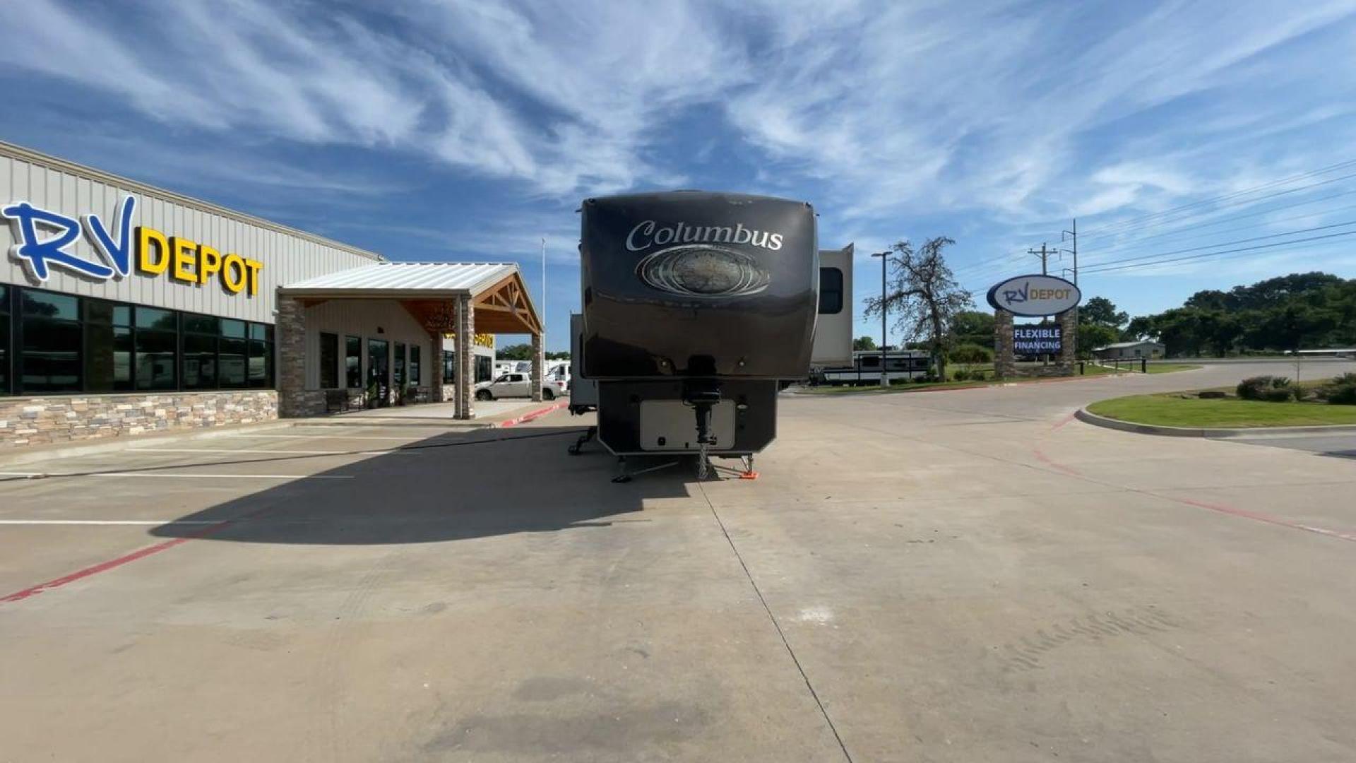 2015 TAN COLUMBUS 365RL (4X4FCMN26F6) , located at 4319 N Main St, Cleburne, TX, 76033, (817) 678-5133, 32.385960, -97.391212 - TEXAS TITLE - Photo#4