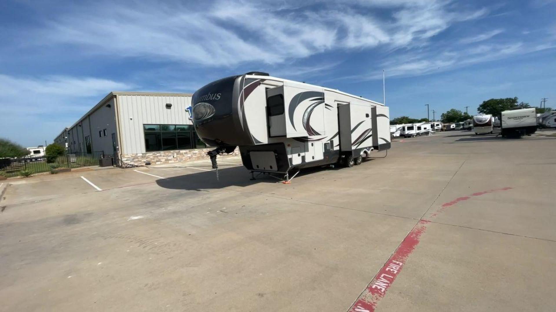 2015 TAN COLUMBUS 365RL (4X4FCMN26F6) , located at 4319 N Main St, Cleburne, TX, 76033, (817) 678-5133, 32.385960, -97.391212 - TEXAS TITLE - Photo#5