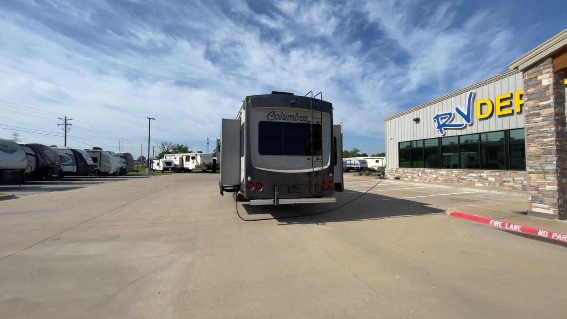 2015 TAN COLUMBUS 365RL (4X4FCMN26F6) , located at 4319 N Main St, Cleburne, TX, 76033, (817) 678-5133, 32.385960, -97.391212 - TEXAS TITLE - Photo#8