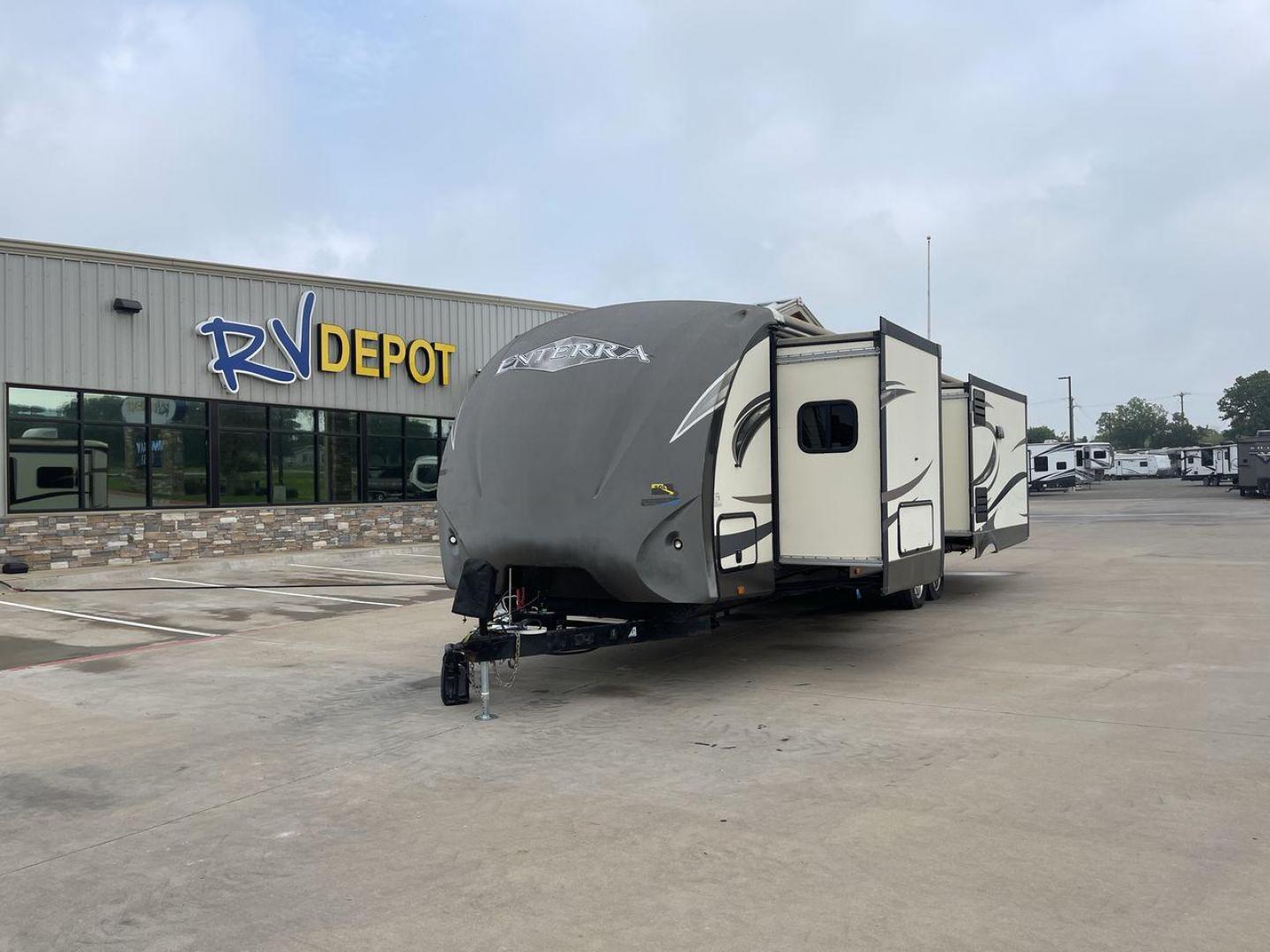 2015 CRUISER ENTERRA 315RLS (5RXTE3126F2) , located at 4319 N Main St, Cleburne, TX, 76033, (817) 678-5133, 32.385960, -97.391212 - The 2015 Cruiser Enterra 315RLS Travel Trailer offers elegance and comfort on the road! This gorgeous trailer provides the ideal balance of design, usefulness, and convenience for your next excursion. The Enterra, which measures 36.75 feet long and weighs 8,030 pounds dry, is both large and lightwei - Photo#0