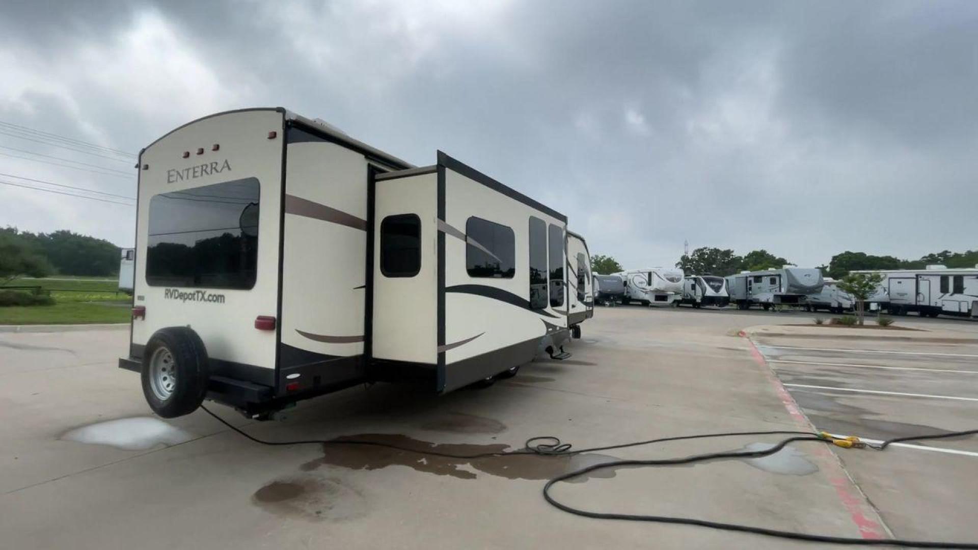 2015 CRUISER ENTERRA 315RLS (5RXTE3126F2) , located at 4319 N Main St, Cleburne, TX, 76033, (817) 678-5133, 32.385960, -97.391212 - The 2015 Cruiser Enterra 315RLS Travel Trailer offers elegance and comfort on the road! This gorgeous trailer provides the ideal balance of design, usefulness, and convenience for your next excursion. The Enterra, which measures 36.75 feet long and weighs 8,030 pounds dry, is both large and lightwei - Photo#1