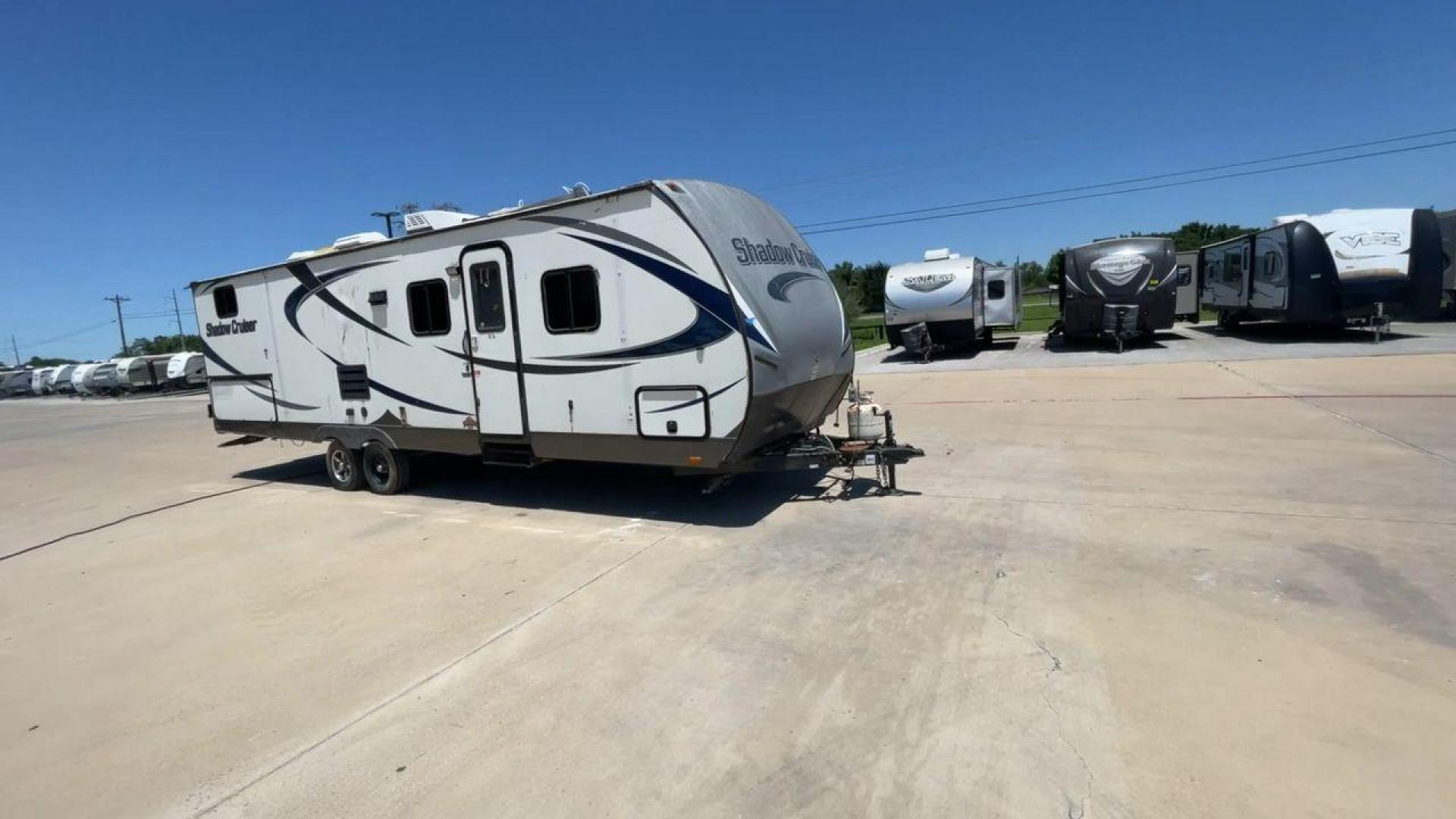 2015 GRAY CRUISER RV SHADOW CRUISER (5RXTD2821F1) , located at 4319 N Main St, Cleburne, TX, 76033, (817) 678-5133, 32.385960, -97.391212 - Photo#3