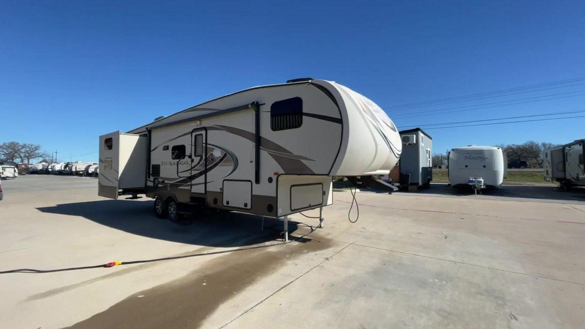 2015 WHITE DURANGO 296BH (4EZFD2925F6) , located at 4319 N Main St, Cleburne, TX, 76033, (817) 678-5133, 32.385960, -97.391212 - Photo#3