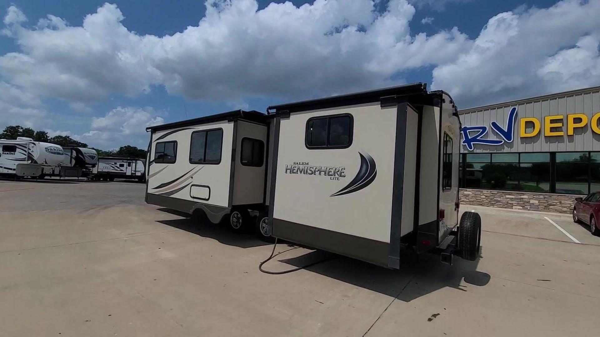 2015 FOREST RIVER SALEM 312QBUD (4X4TSBG22FU) , Length: 35.83 ft. | Dry Weight: 7,150 lbs. | Slides: 2 transmission, located at 4319 N Main St, Cleburne, TX, 76033, (817) 678-5133, 32.385960, -97.391212 - Take advantage of the 2015 Forest River Salem 312QBUD Travel Trailer and embrace your spirit of adventure. Comfort and practicality come together in this travel trailer, which is perfect for families or parties looking for a roomy and luxurious home on wheels for amazing camping excursions. This - Photo#1