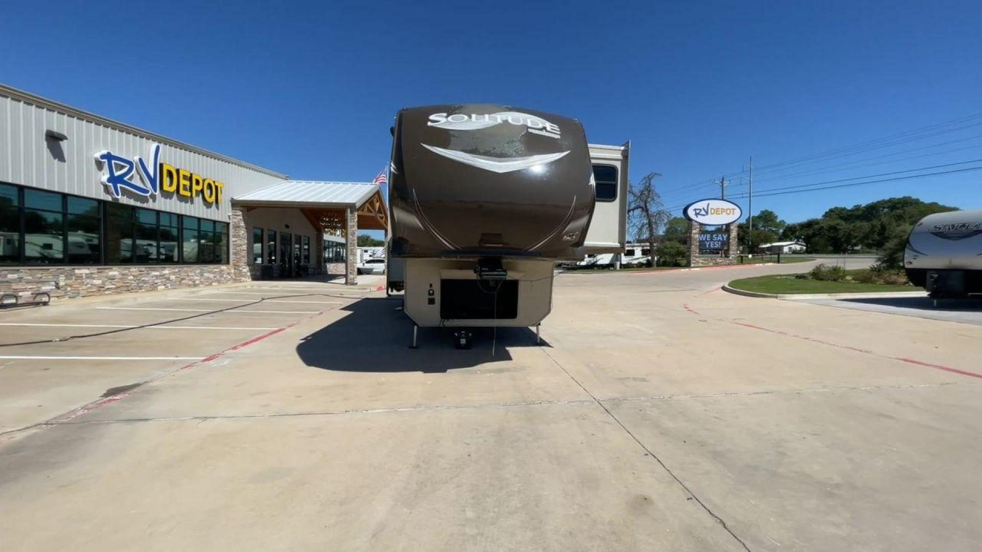 2015 GRAND DESIGN SOLITUDE 369RL (573FS3820F1) , Length: 38.92 ft. | Dry Weight: 12,650 lbs. | Gross Weight: 16,000 lbs. | Slides: 3 transmission, located at 4319 N Main St, Cleburne, TX, 76033, (817) 678-5133, 32.385960, -97.391212 - Photo#4