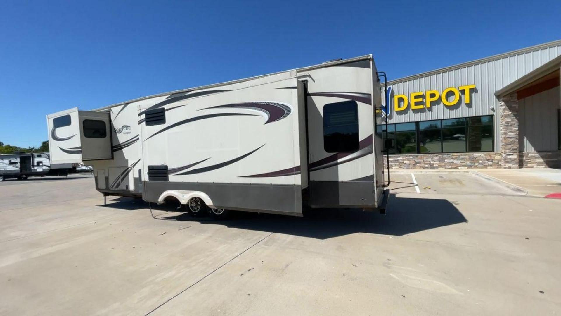 2015 GRAND DESIGN SOLITUDE 369RL (573FS3820F1) , Length: 38.92 ft. | Dry Weight: 12,650 lbs. | Gross Weight: 16,000 lbs. | Slides: 3 transmission, located at 4319 N Main St, Cleburne, TX, 76033, (817) 678-5133, 32.385960, -97.391212 - Photo#7