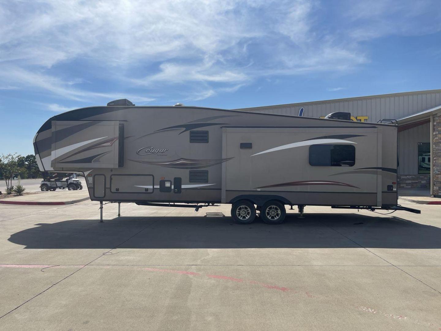 2015 KEYSTONE RV COUGAR 327RES (4YDF32729F2) , Length: 36.42 ft. | Dry Weight: 10,213 lbs. | Gross Weight: 12,135 lbs. | Slides: 3 transmission, located at 4319 N Main St, Cleburne, TX, 76033, (817) 678-5133, 32.385960, -97.391212 - Enjoy the abundant storage and space that comes with the 2015 Keystone Cougar 327RES! This fifth wheel measures 36.42 ft. in length and 12.25 ft. in height. It has a dry weight of 10,213 lbs. and a GVWR of 12,135 lbs. It also comes equipped with automatic heating and cooling rated at 30,000 and 1 - Photo#23