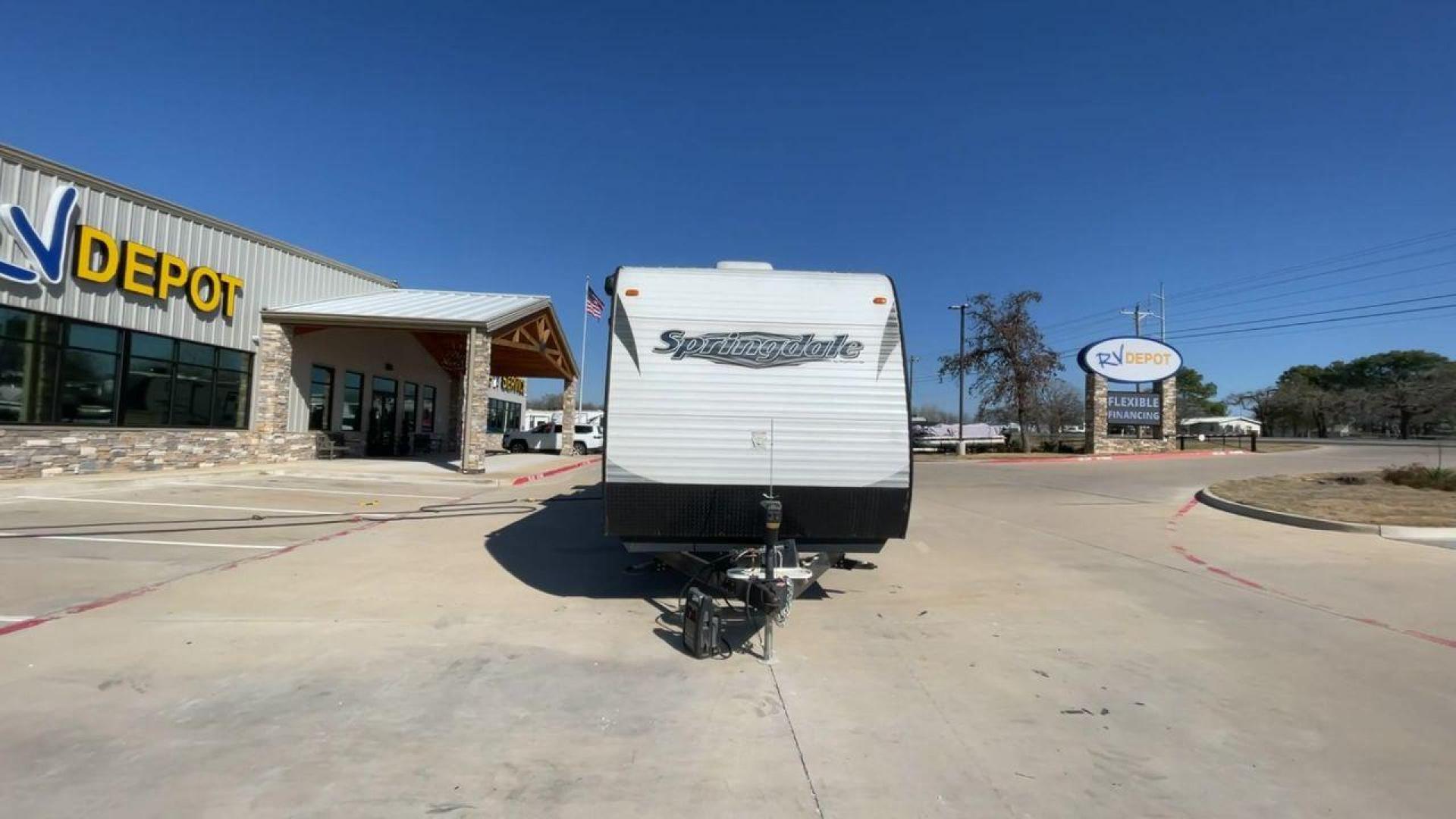 2015 GRAY SPRINGDALE 330KI (4YDT33027F3) , located at 4319 N Main St, Cleburne, TX, 76033, (817) 678-5133, 32.385960, -97.391212 - Photo#4