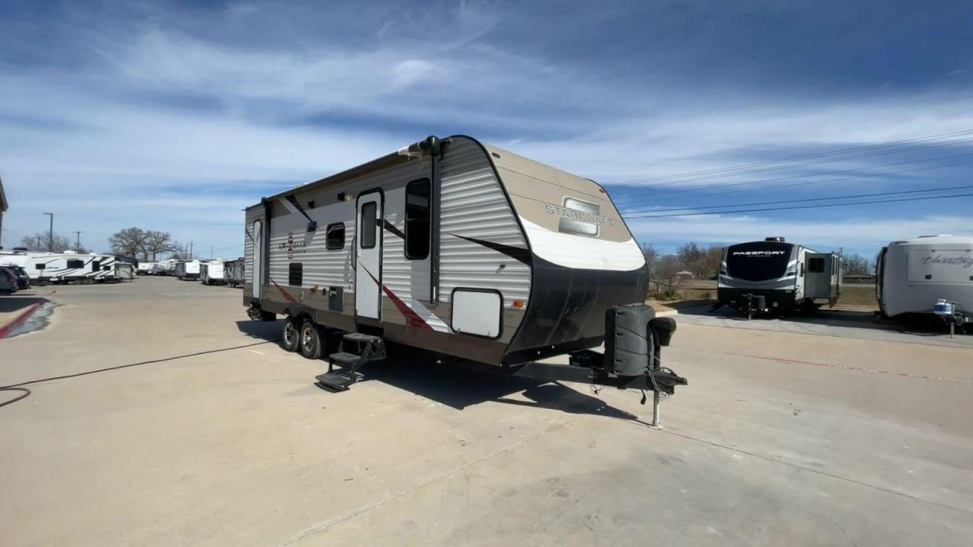 2015 WHITE STARCRAFT 27BHS - (1SABS0BP2F2) , located at 4319 N Main St, Cleburne, TX, 76033, (817) 678-5133, 32.385960, -97.391212 - Photo#3