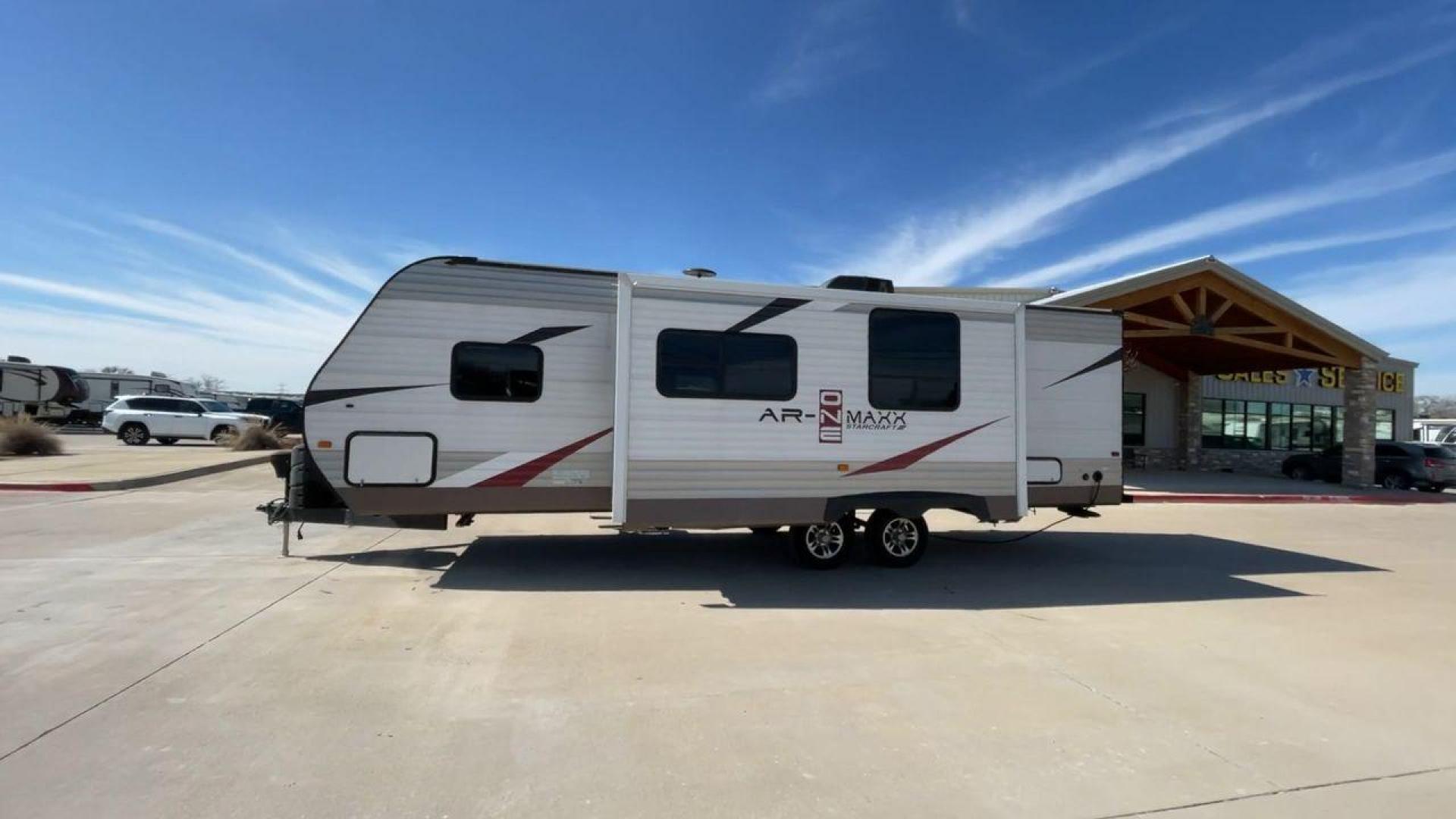 2015 WHITE STARCRAFT 27BHS - (1SABS0BP2F2) , located at 4319 N Main St, Cleburne, TX, 76033, (817) 678-5133, 32.385960, -97.391212 - Photo#6