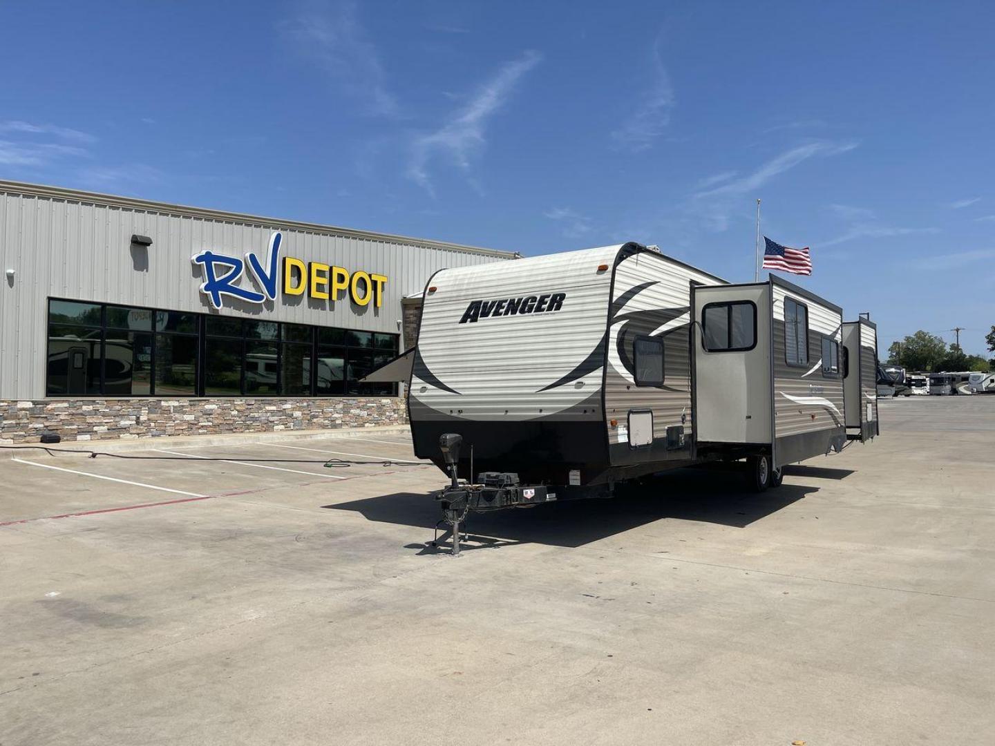 2016 TAN AVENGER 32FBI - (5ZT2AVXB6GB) , located at 4319 N Main St, Cleburne, TX, 76033, (817) 678-5133, 32.385960, -97.391212 - Photo#0