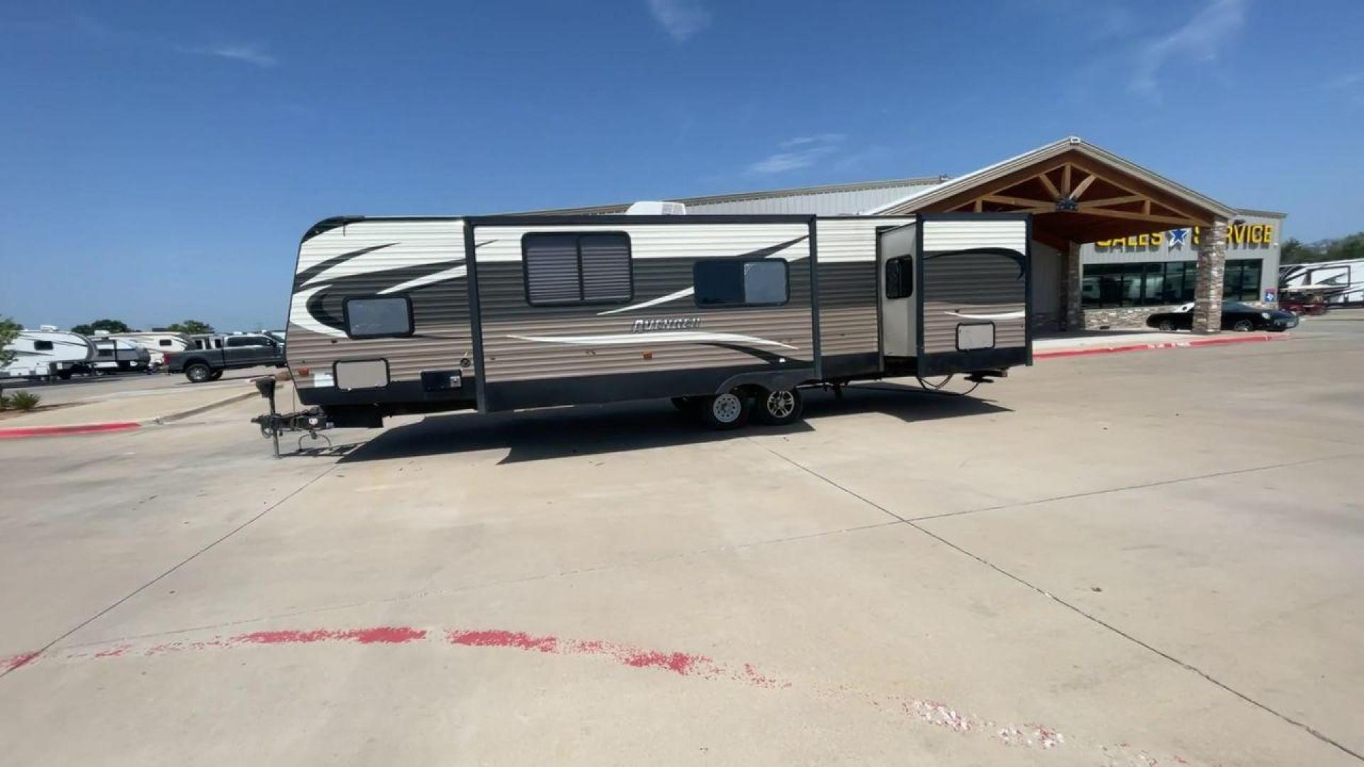 2016 TAN AVENGER 32FBI - (5ZT2AVXB6GB) , located at 4319 N Main St, Cleburne, TX, 76033, (817) 678-5133, 32.385960, -97.391212 - Photo#6