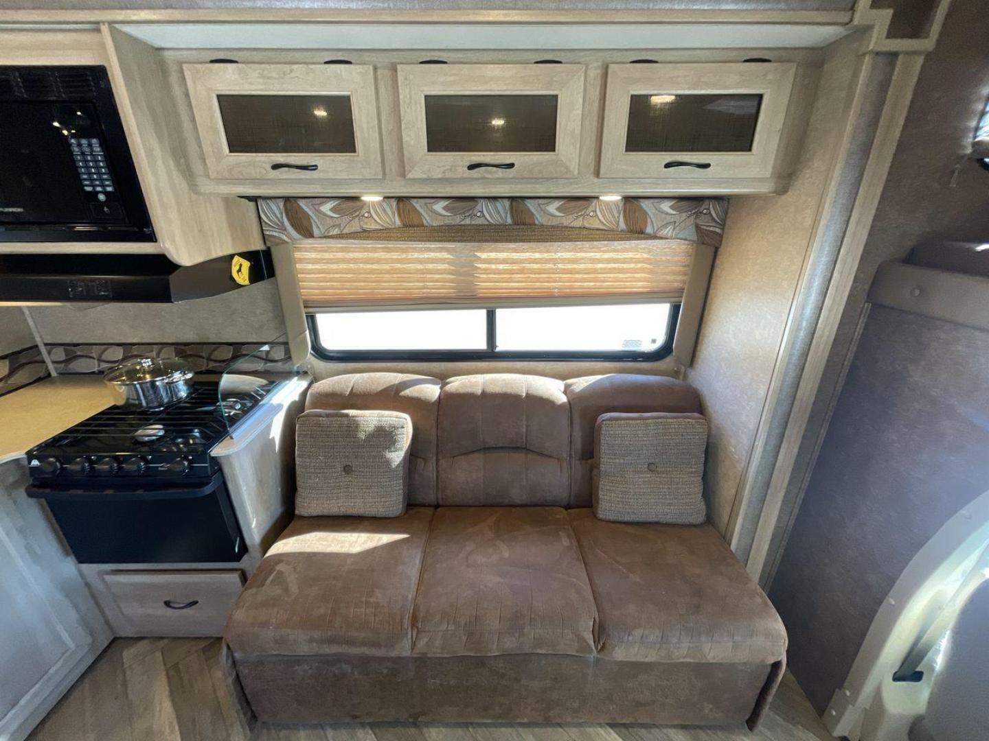 2016 COACHMEN FREELANDER 29KS (1FDXE4FS5FD) , located at 4319 N Main St, Cleburne, TX, 76033, (817) 678-5133, 32.385960, -97.391212 - Photo#11