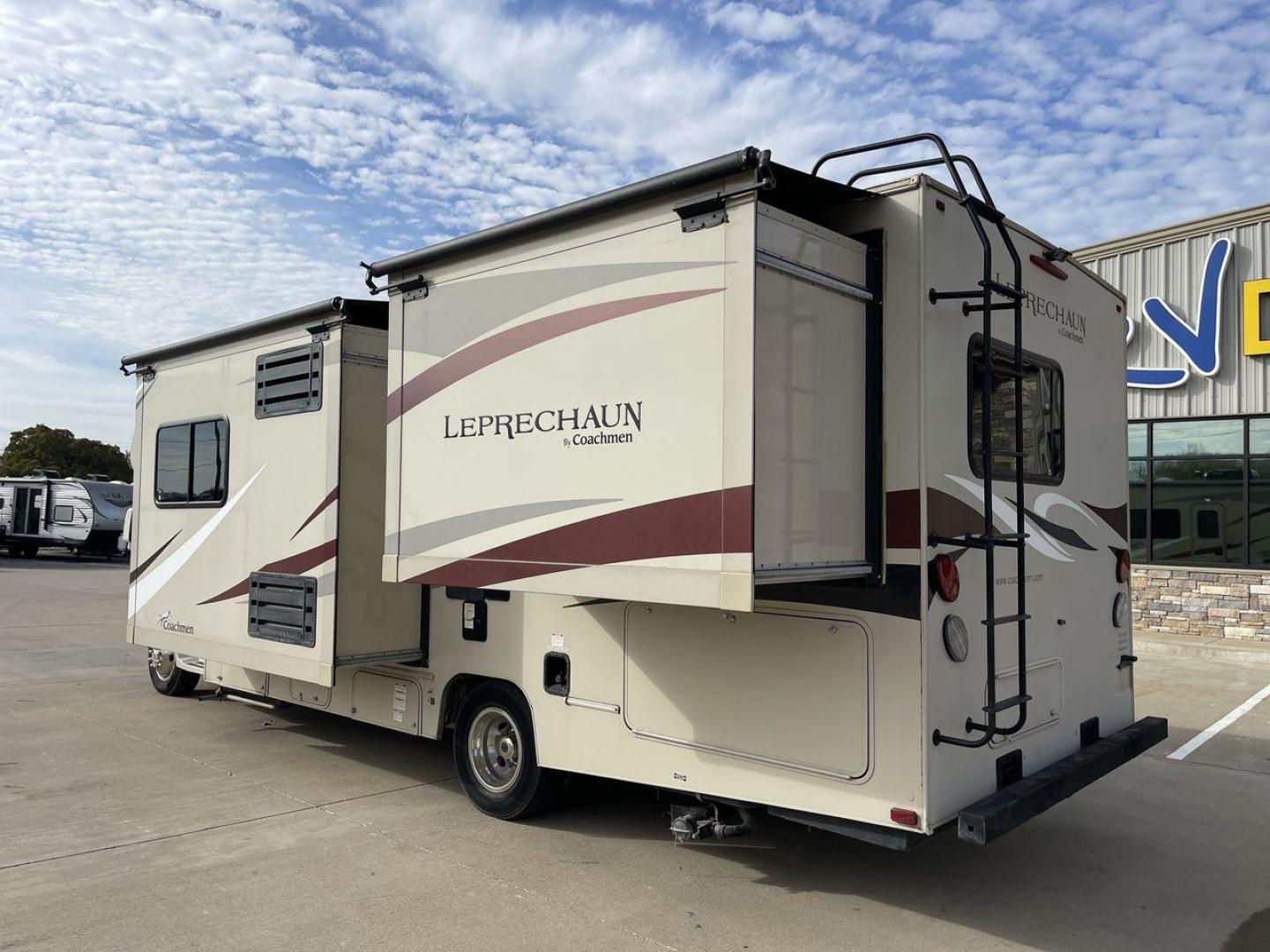 2016 COACHMEN LEPRECHAUN 260DS (1FDXE4FS5GD) , Length: 27.42 ft. | Dry Weight: 11,450 lbs. | Gross Weight: 14,500 lbs. | Slides: 2 transmission, located at 4319 N Main St, Cleburne, TX, 76033, (817) 678-5133, 32.385960, -97.391212 - The 2016 Coachmen Leprechaun 260DS RV has an attractive exterior design, with a length of 27.42 feet. The vehicle's body is finished in beige with stylish brown and cream graphics running along the sides, with the "Leprechaun" branding prominently displayed up front. The front cab section has a clas - Photo#16