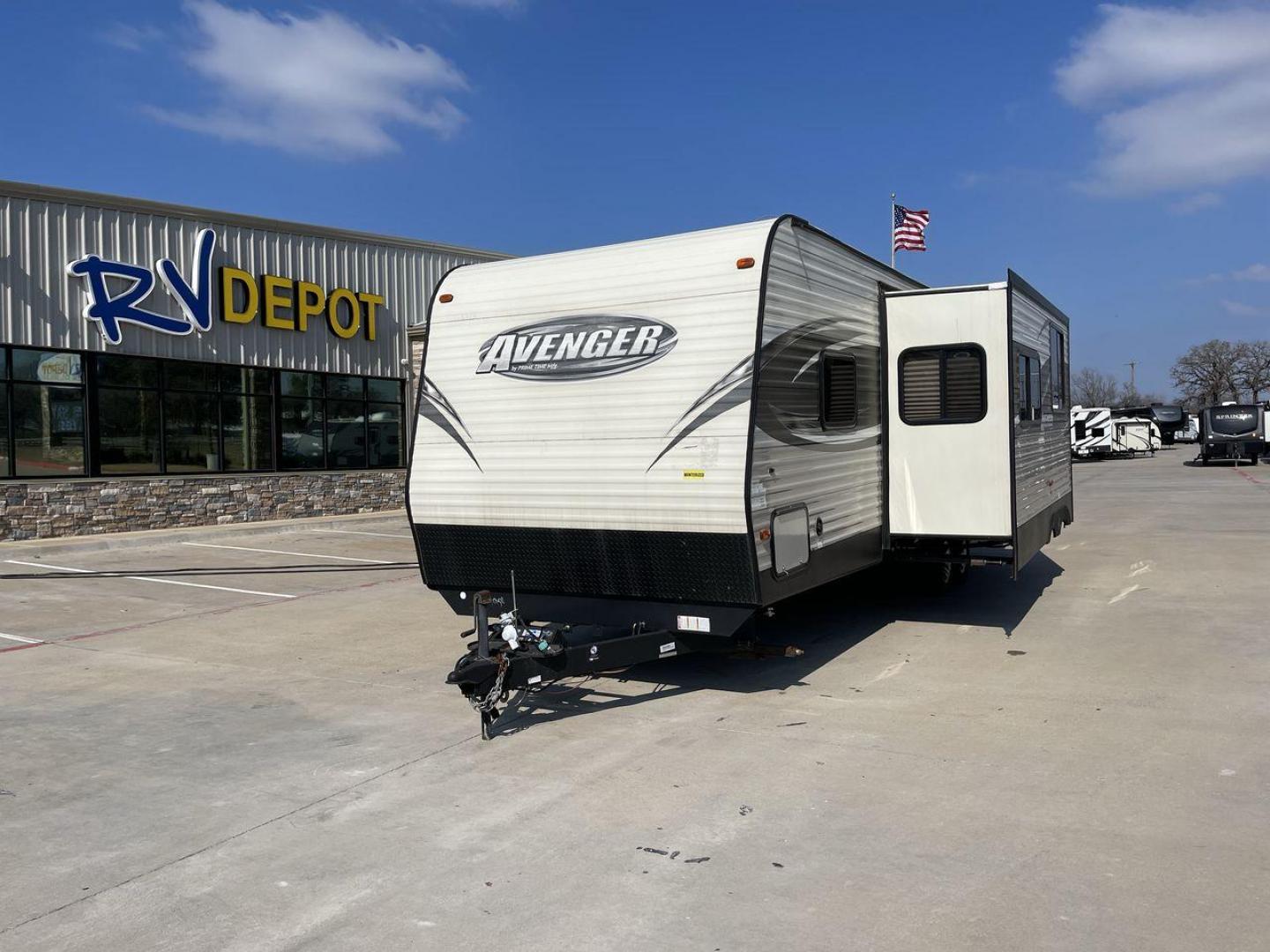 2016 FOREST RIVER AVENGER 28DBS (5ZT2AVTB9GB) , Length: 33.83 ft. | Dry Weight: 6,731 lbs. | Gross Weight: 9,699 lbs. | Slides: 1 transmission, located at 4319 N Main St, Cleburne, TX, 76033, (817) 678-5133, 32.385960, -97.391212 - Photo#0