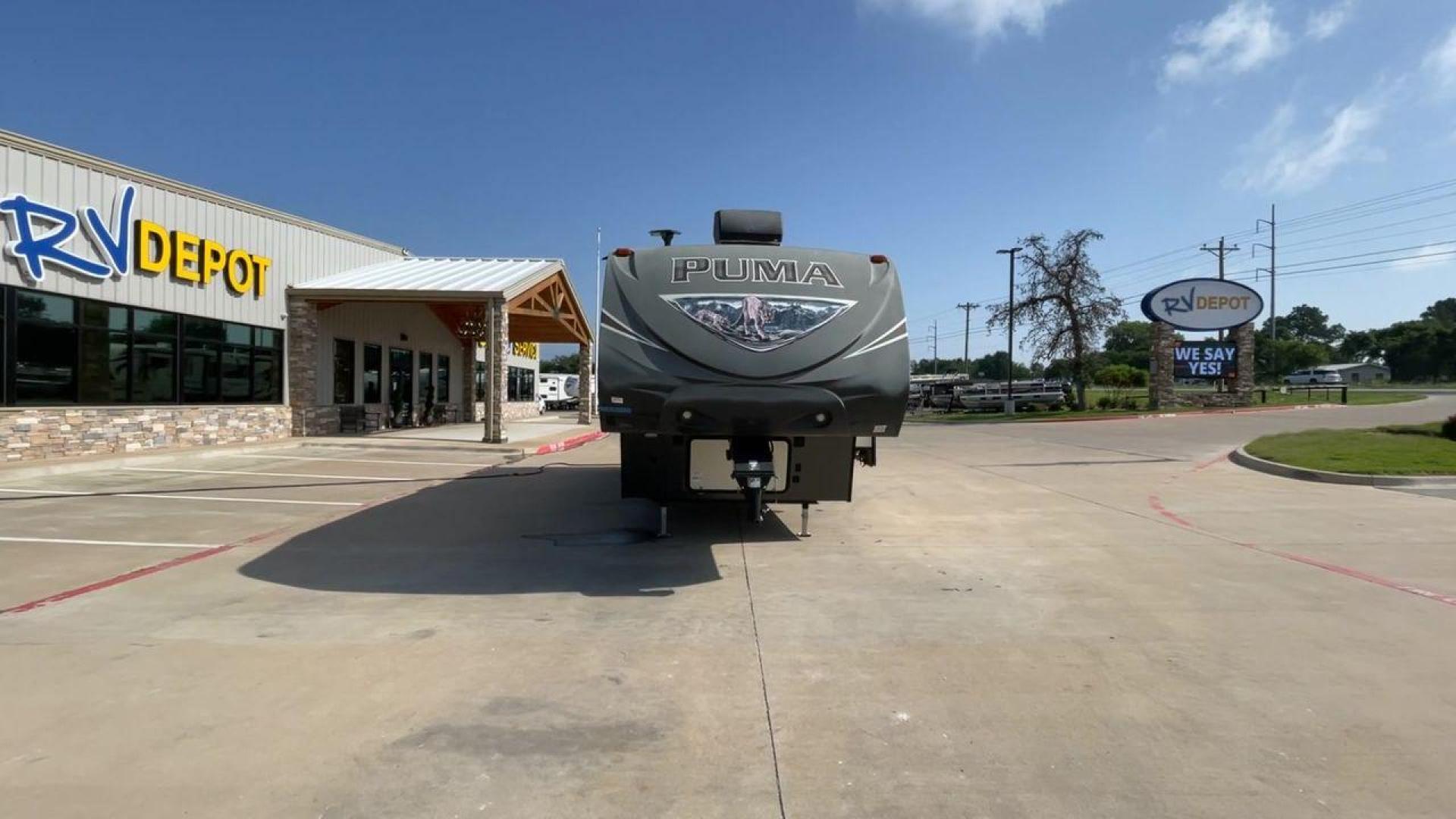 2016 FOREST RIVER PUMA 297RLSS (4X4FPUF29GP) , located at 4319 N Main St, Cleburne, TX, 76033, (817) 678-5133, 32.385960, -97.391212 - Photo#4