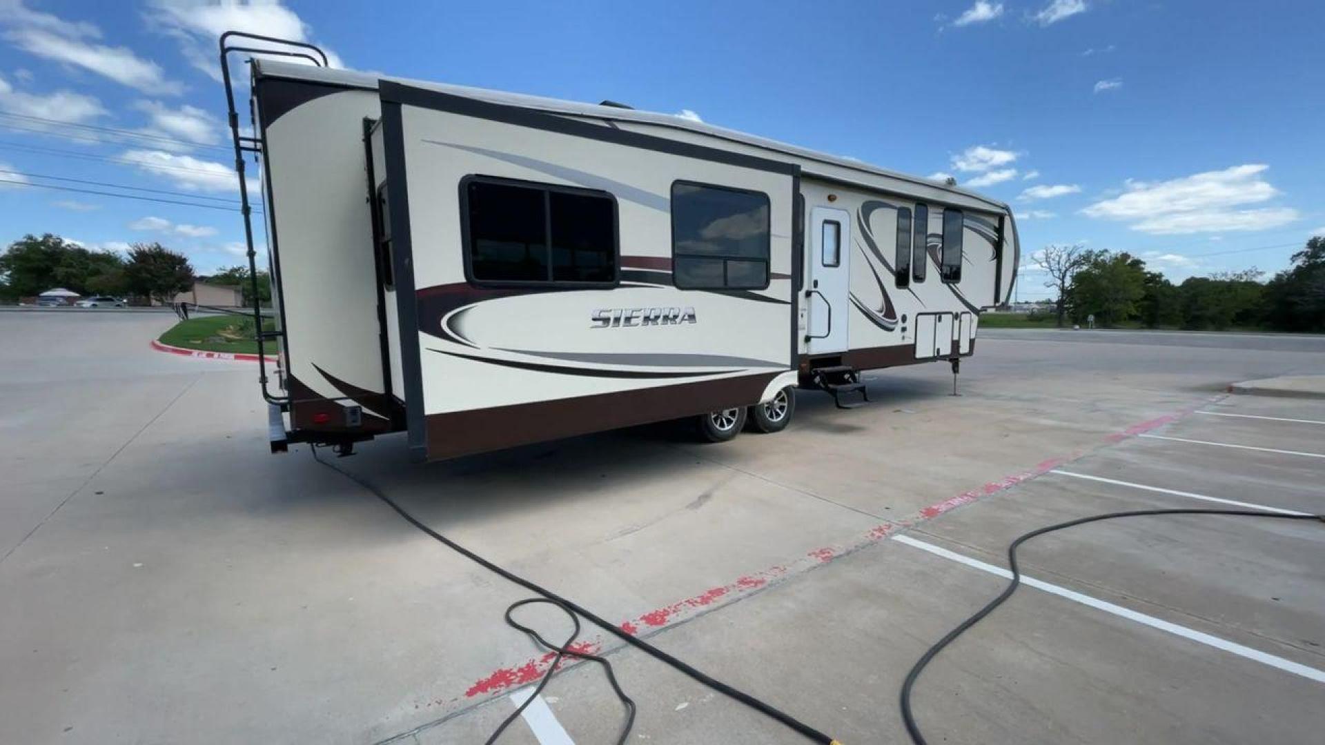 2016 FOREST RIVER SIERRA 371REBH (4X4FSEN22GJ) , located at 4319 N Main St, Cleburne, TX, 76033, (817) 678-5133, 32.385960, -97.391212 - Photo#1