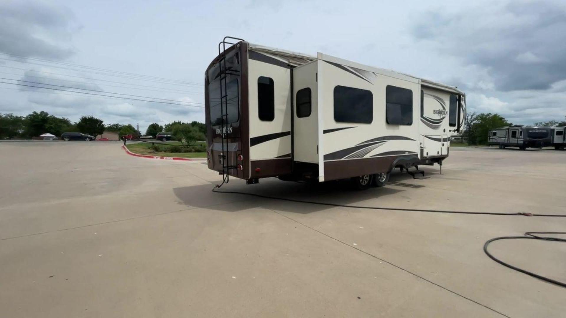 2016 HEARTLAND BIGHORN 3570RS (5SFBG3729GE) , located at 4319 N Main St, Cleburne, TX, 76033, (817) 678-5133, 32.385960, -97.391212 - Photo#1