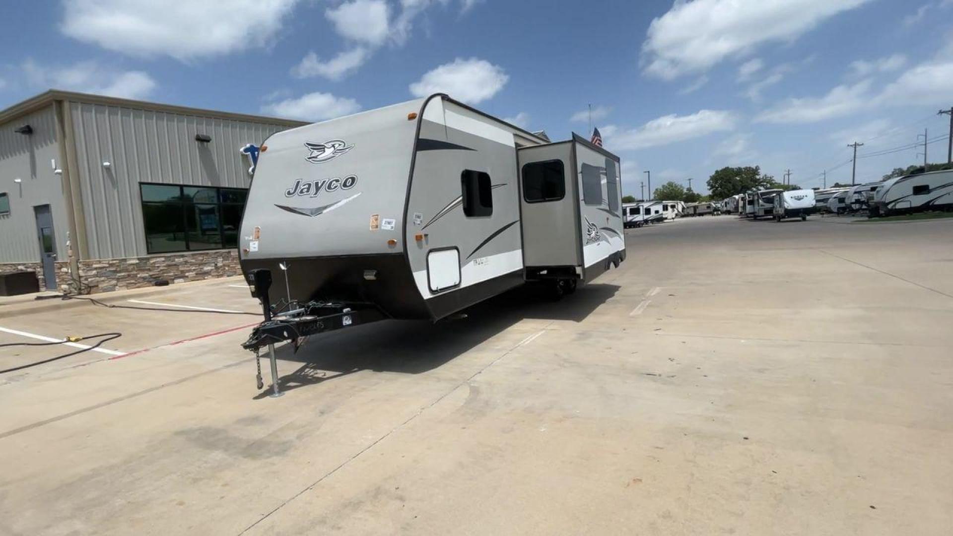 2016 JAYCO JAYFLIGHT 27BH (1UJBJ0BP9G7) , located at 4319 N Main St, Cleburne, TX, 76033, (817) 678-5133, 32.385960, -97.391212 - Photo#5