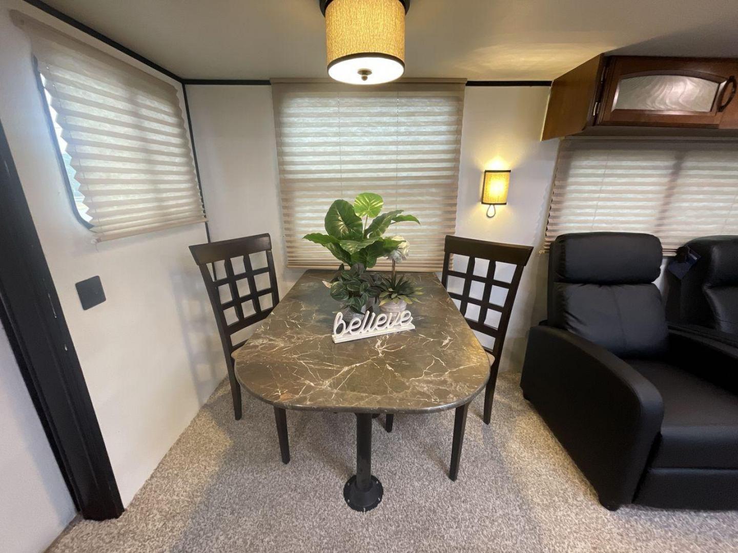 2016 JAYCO JAYFLIGHT 27BH (1UJBJ0BP9G7) , Length: 30 ft | Slides: 1 transmission, located at 4319 N Main St, Cleburne, TX, 76033, (817) 678-5133, 32.385960, -97.391212 - The 2016 Jayco Jay Flight 27BH is a 30-foot travel trailer built for comfort and adventure. Its exterior features a sleek, aerodynamic front with Jayco’s signature graphics and durable aluminum siding. The single slide expands the living space. The dual-axle design with stylish alloy wheels ensure - Photo#14