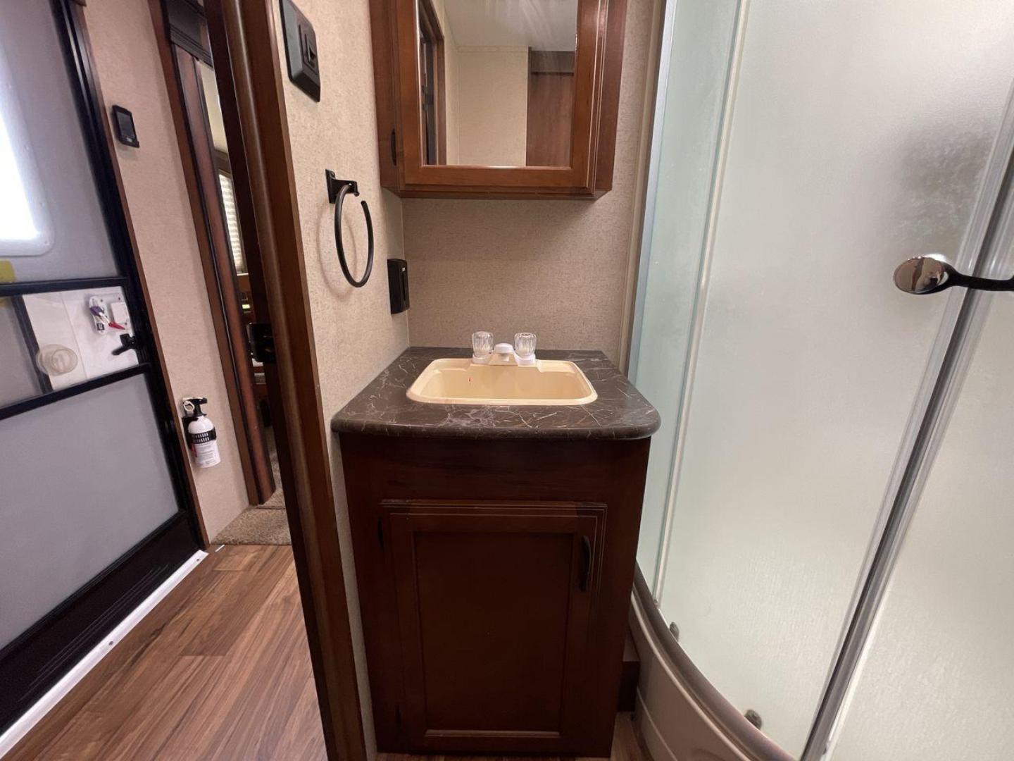 2016 JAYCO JAY FLIGHT 34RSBS (1UJBJ0BT0G1) , located at 4319 N Main St, Cleburne, TX, 76033, (817) 678-5133, 32.385960, -97.391212 - Photo#15