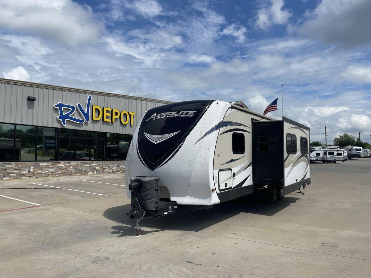 2016 KEYSTONE RV AEROLITE 272RBS (4YDT27228GP) , Length: 31.75 ft | Dry Weight: 6,840 lbs. | Slides: 2 transmission, located at 4319 N Main St, Cleburne, TX, 76033, (817) 678-5133, 32.385960, -97.391212 - The 2016 Dutchmen Aerolite 272RBS travel trailer will make your camping trip more enjoyable. With a length of 31.75 feet and a dry weight of 6,840 pounds, this RV is the right size for comfort, convenience, and space. It's ready for any adventure, rain or shine, because it has two gas tanks and a po - Photo#0