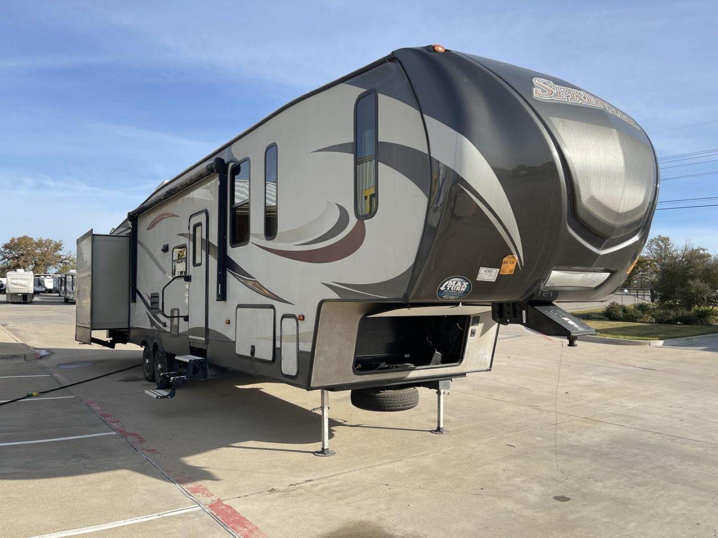 2016 KEYSTONE SPRINTER 358BHS (4YDF35828G1) , located at 4319 N Main St, Cleburne, TX, 76033, (817) 678-5133, 32.385960, -97.391212 - Photo#23