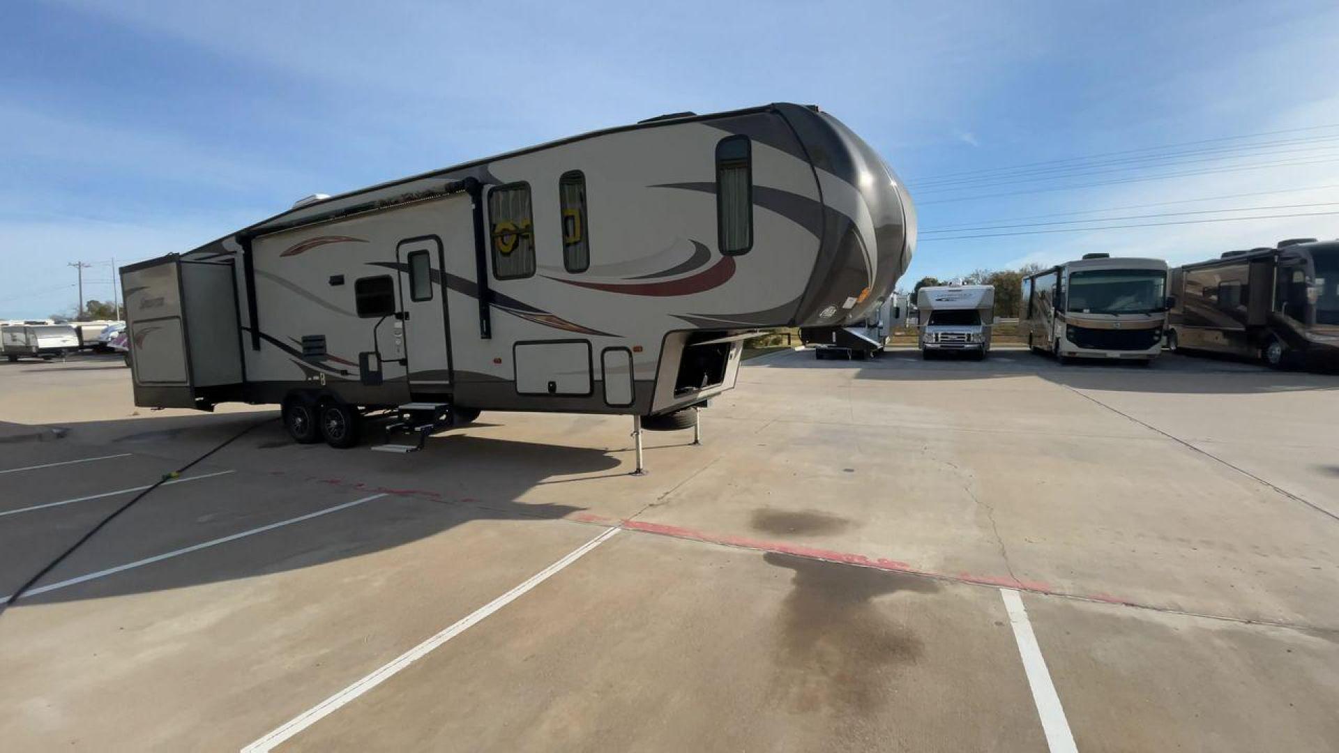 2016 KEYSTONE SPRINTER 358BHS (4YDF35828G1) , located at 4319 N Main St, Cleburne, TX, 76033, (817) 678-5133, 32.385960, -97.391212 - Photo#3