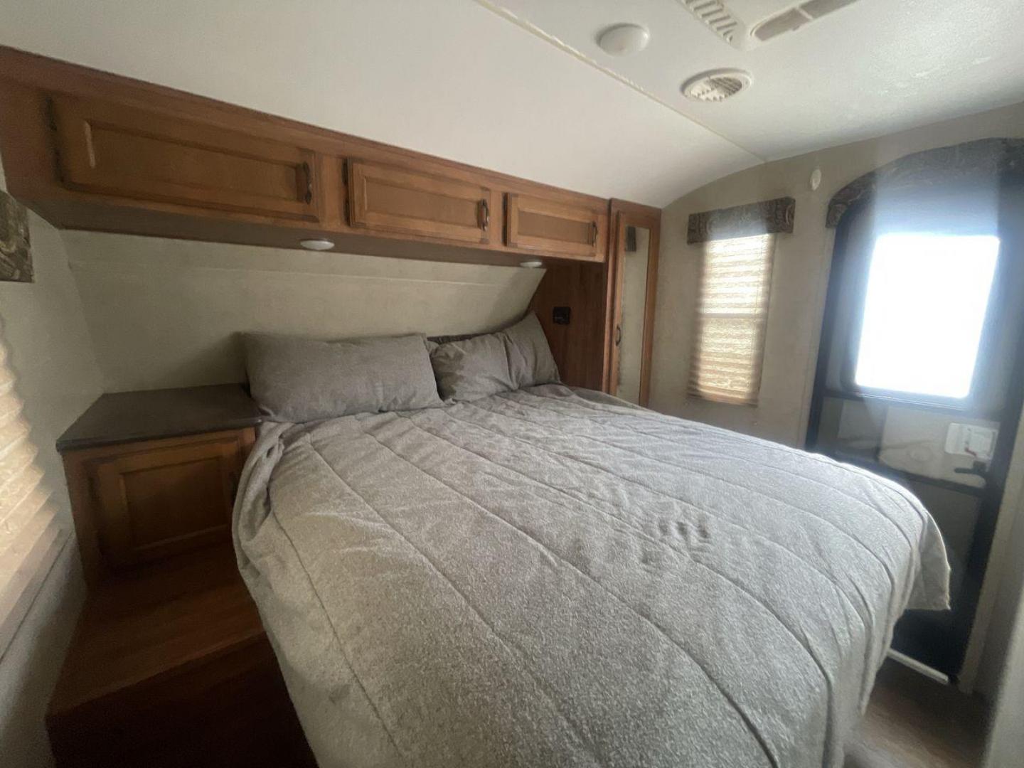 2016 BEIGE KZRV CONNECT SPREE C29 (4EZTL2928G8) , located at 4319 N Main St, Cleburne, TX, 76033, (817) 678-5133, 32.385960, -97.391212 - Photo#16